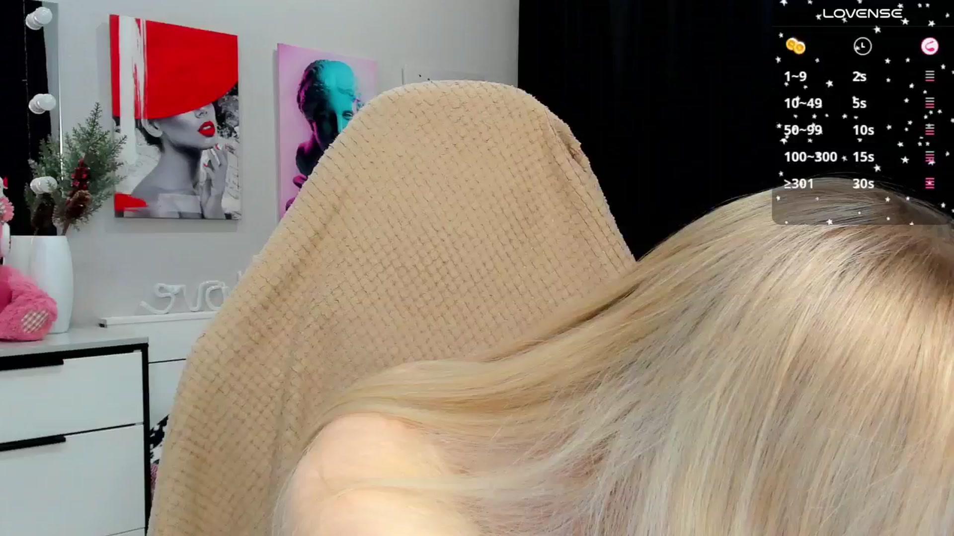 Gallery image thumbnail from Effie_Cute's myfreecams stream on, 01/09/2025, 16:45 image 8 of 20