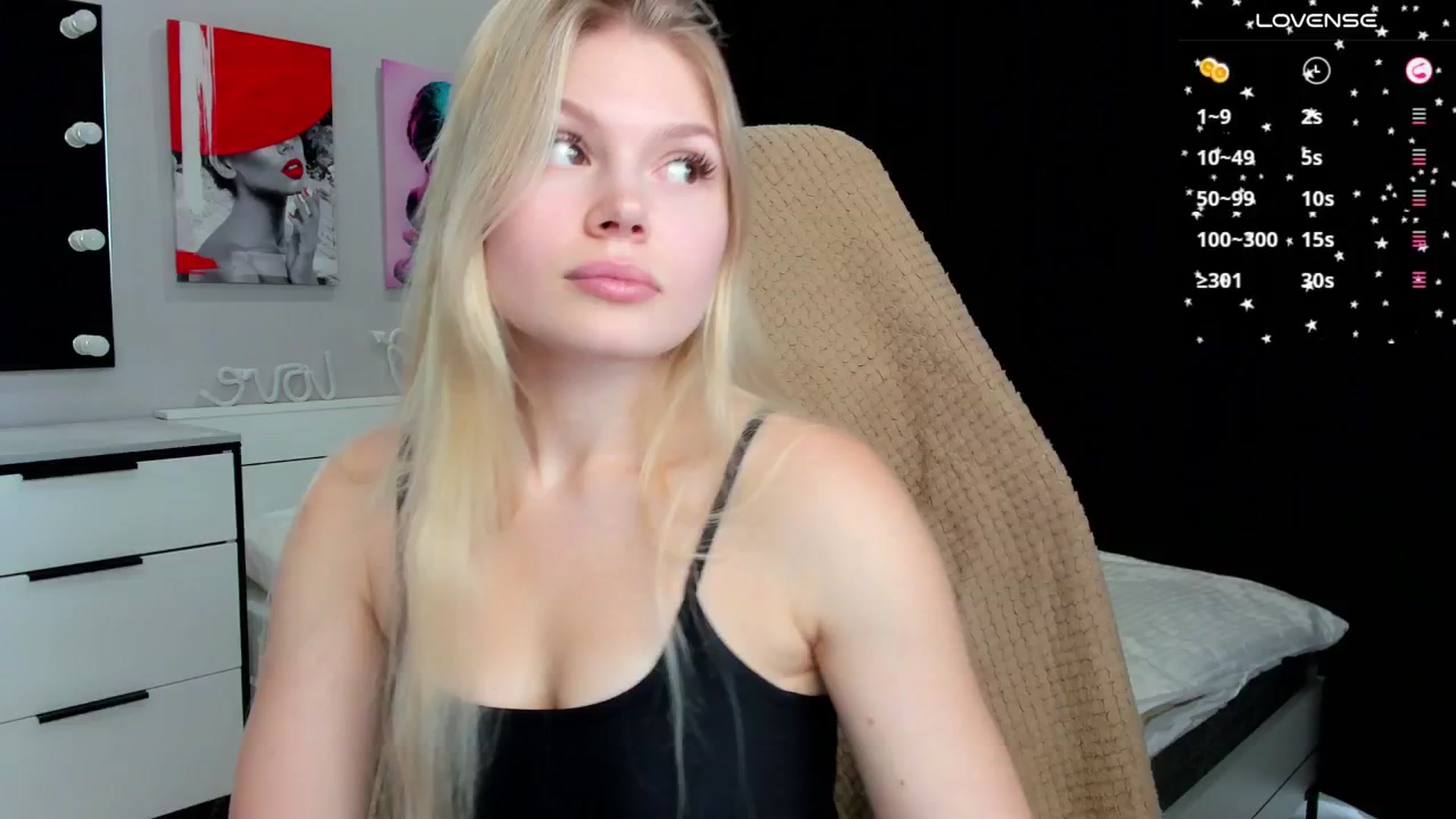 Gallery image thumbnail from Effie_Cute's myfreecams stream on, 04/04/2025, 10:29 image 5 of 20
