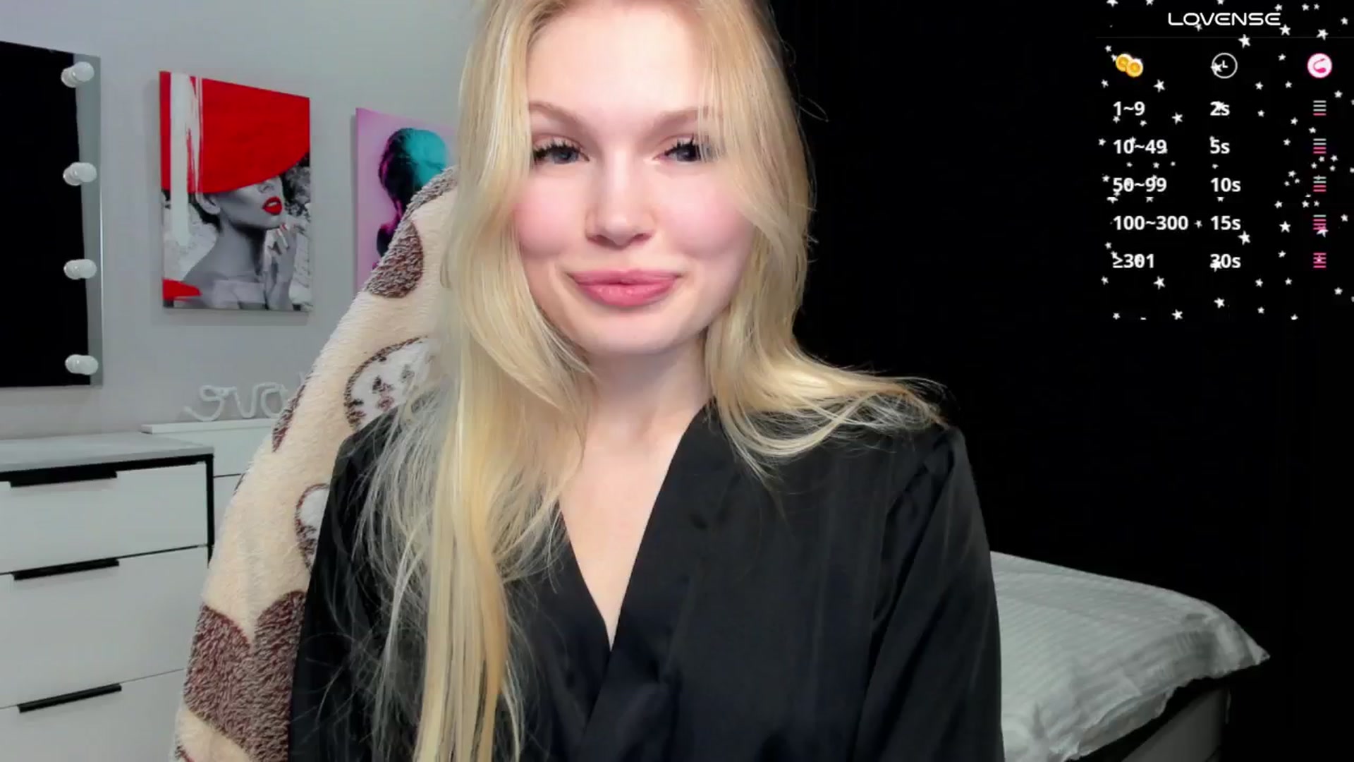 Gallery image thumbnail from Effie_Cute's myfreecams stream on, 04/08/2025, 16:45 image 18 of 20
