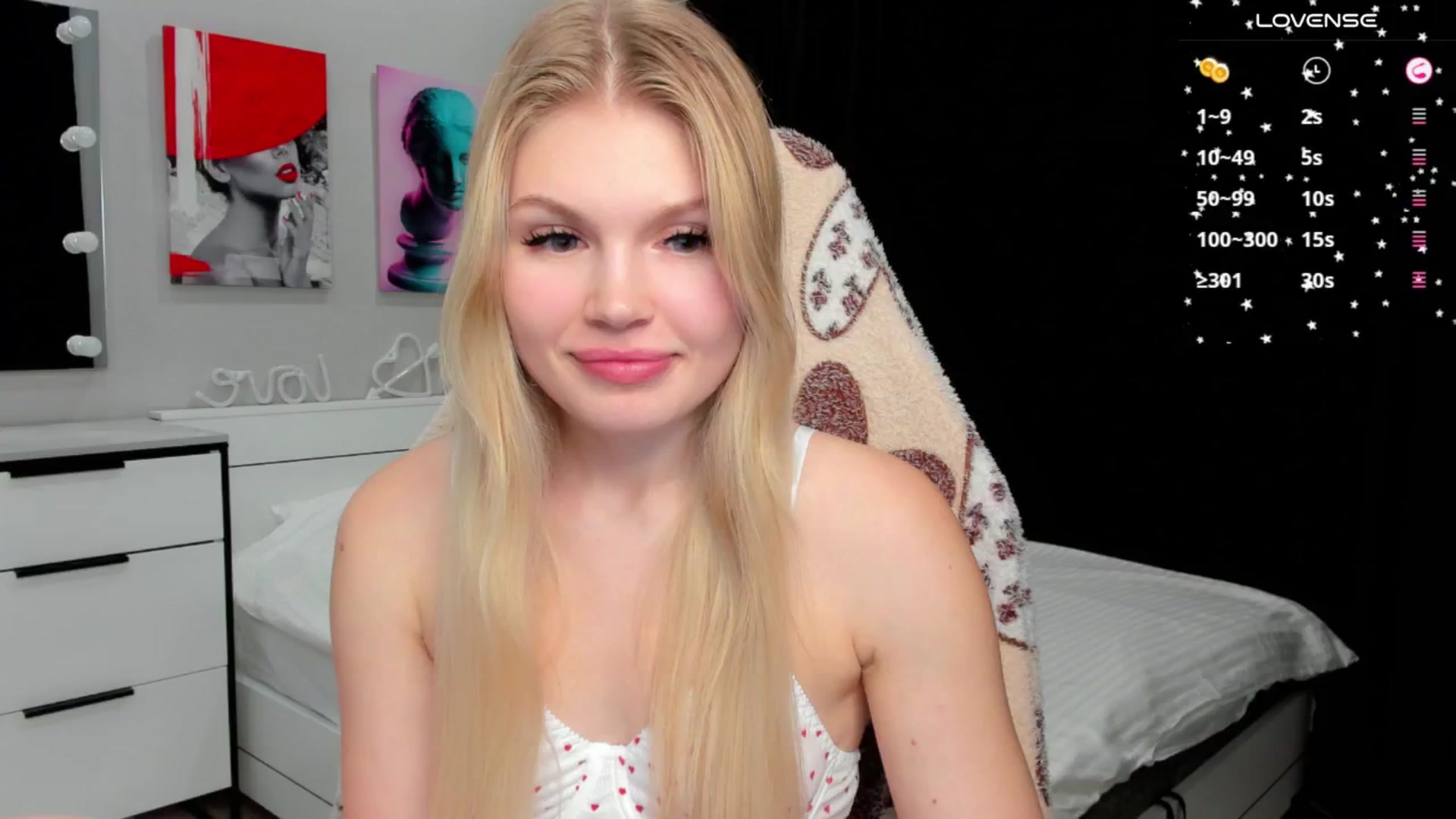 Gallery image thumbnail from Effie_Cute's myfreecams stream on, 04/08/2025, 16:45 image 3 of 20