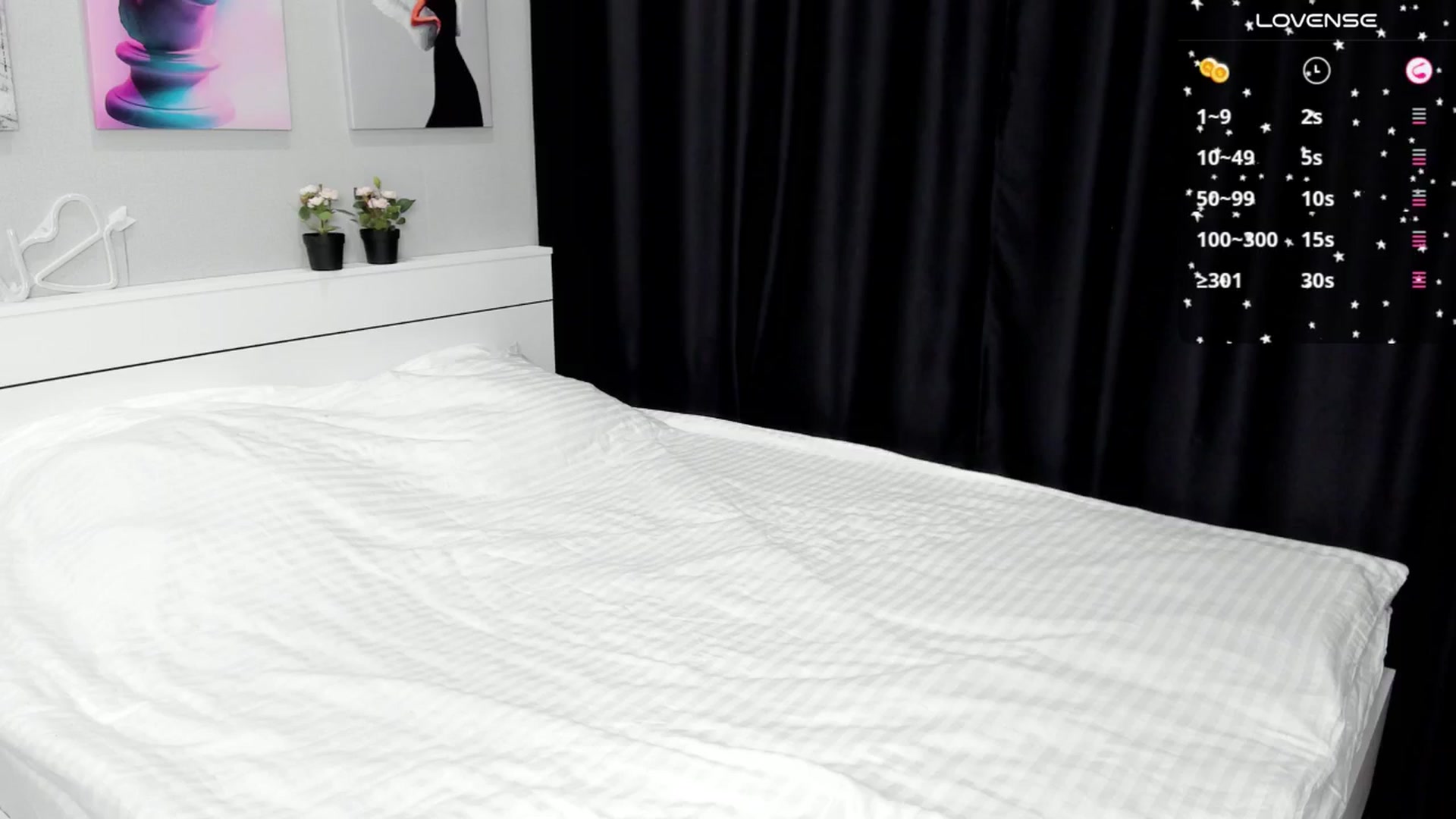 Gallery image thumbnail from Effie_Cute's myfreecams stream on, 04/19/2025, 17:20 image 7 of 20