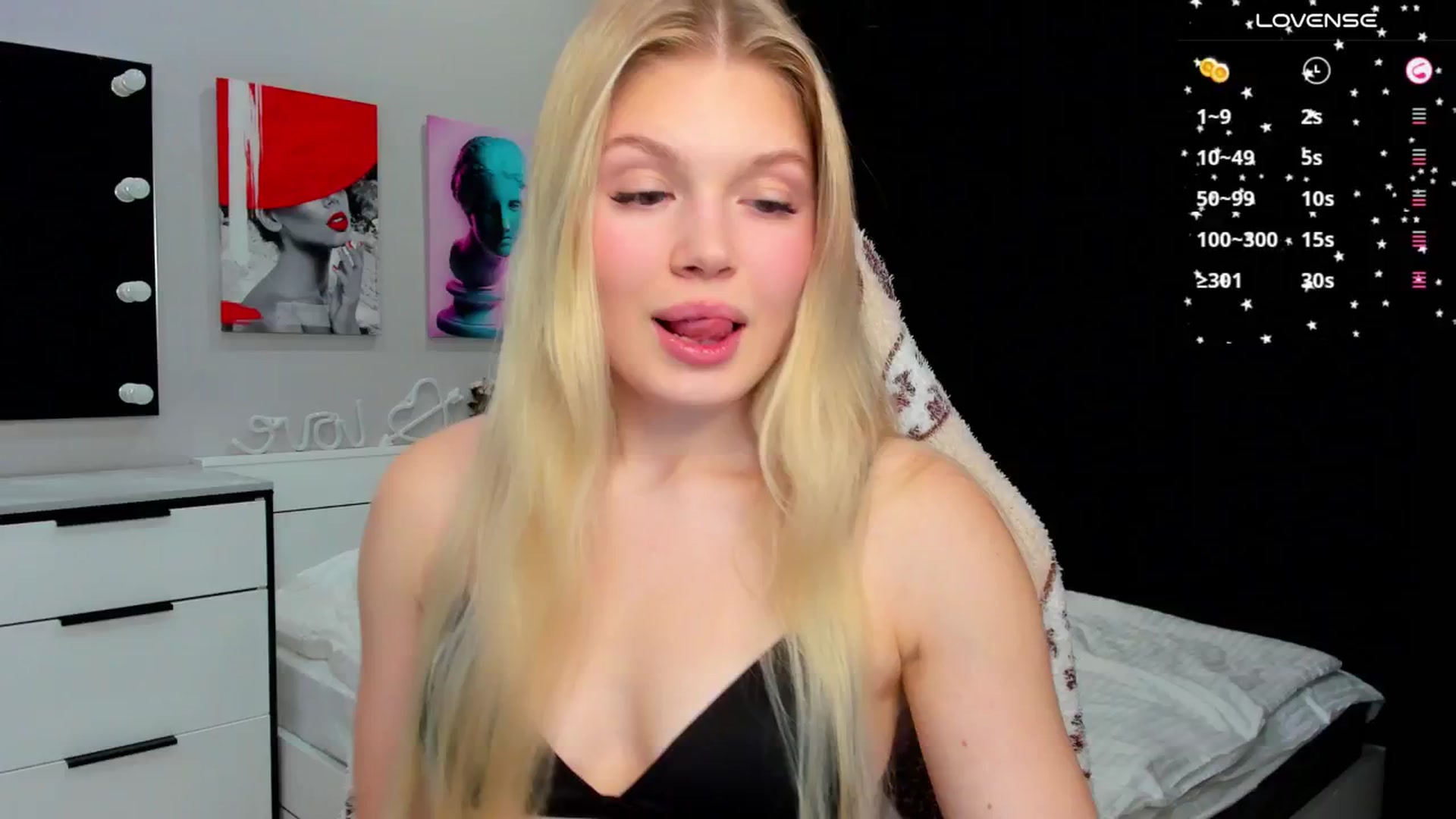 Gallery image thumbnail from Effie_Cute's myfreecams stream on, 04/26/2025, 15:43 image 3 of 20
