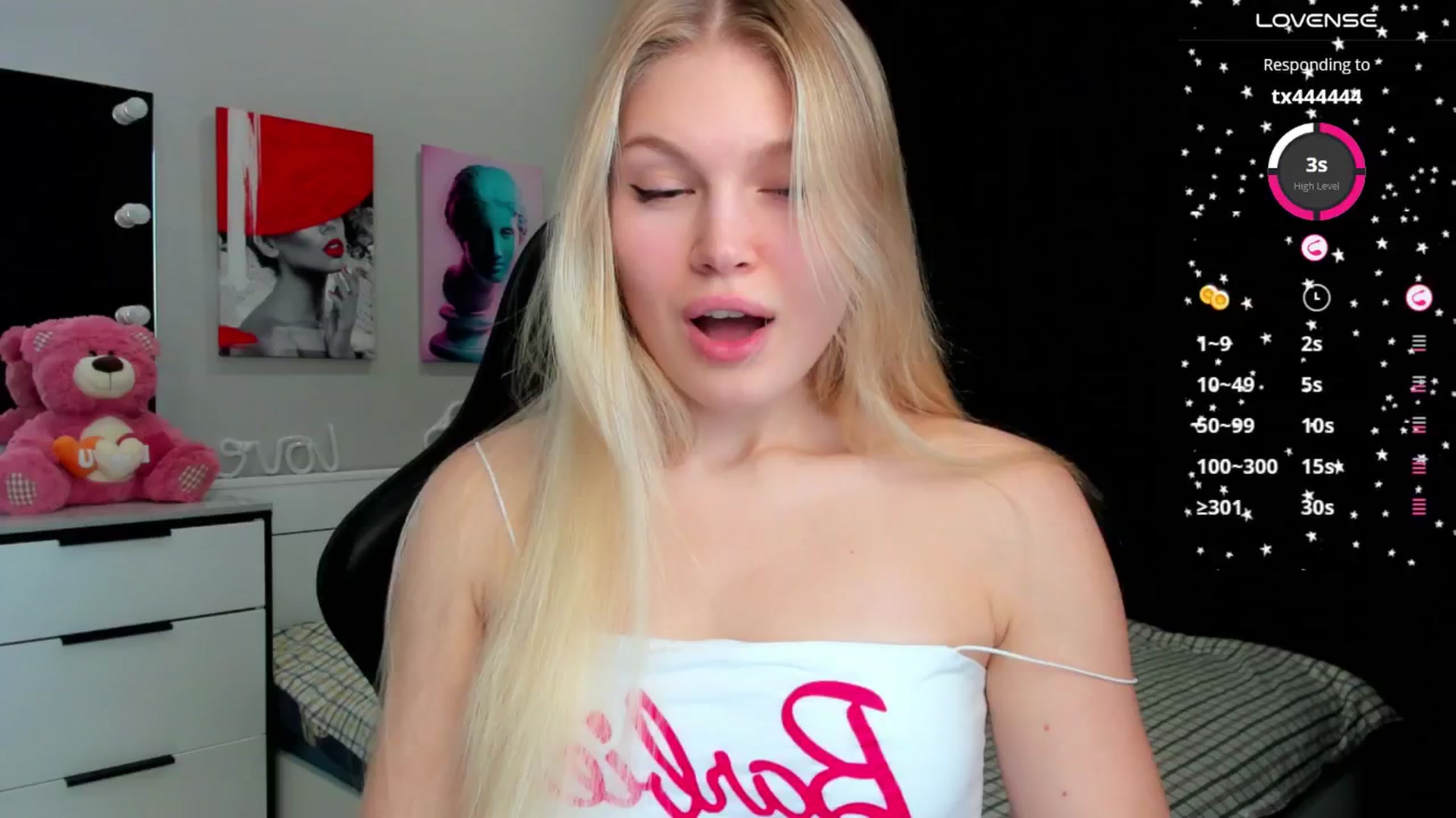 Gallery image thumbnail from Effie_Cute's myfreecams stream on, 05/14/2025, 07:02 image 1 of 20