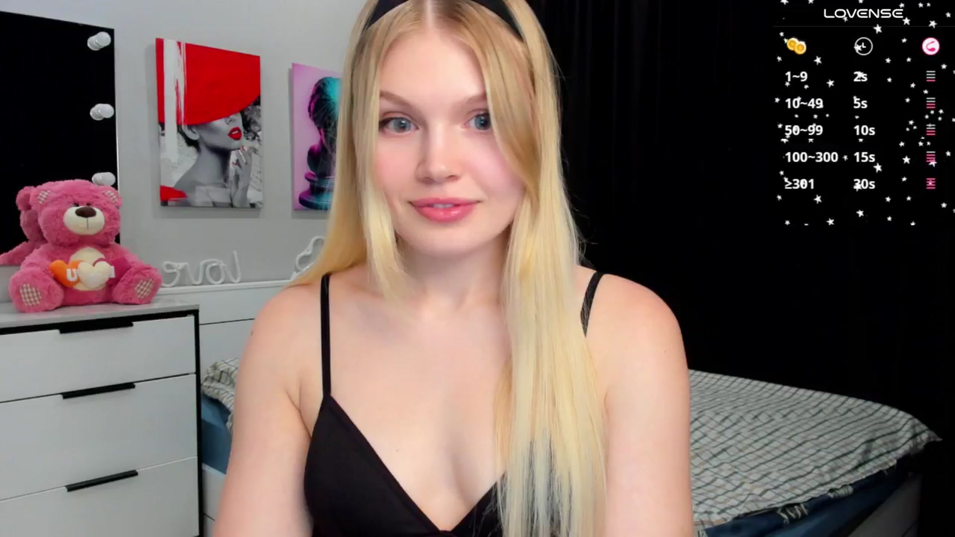 Gallery image thumbnail from Effie_Cute's myfreecams stream on, 05/14/2025, 15:36 image 6 of 20