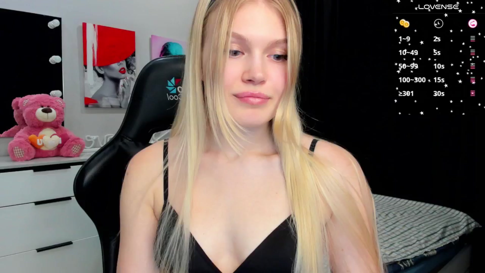 Gallery image thumbnail from Effie_Cute's myfreecams stream on, 05/14/2025, 15:36 image 19 of 20