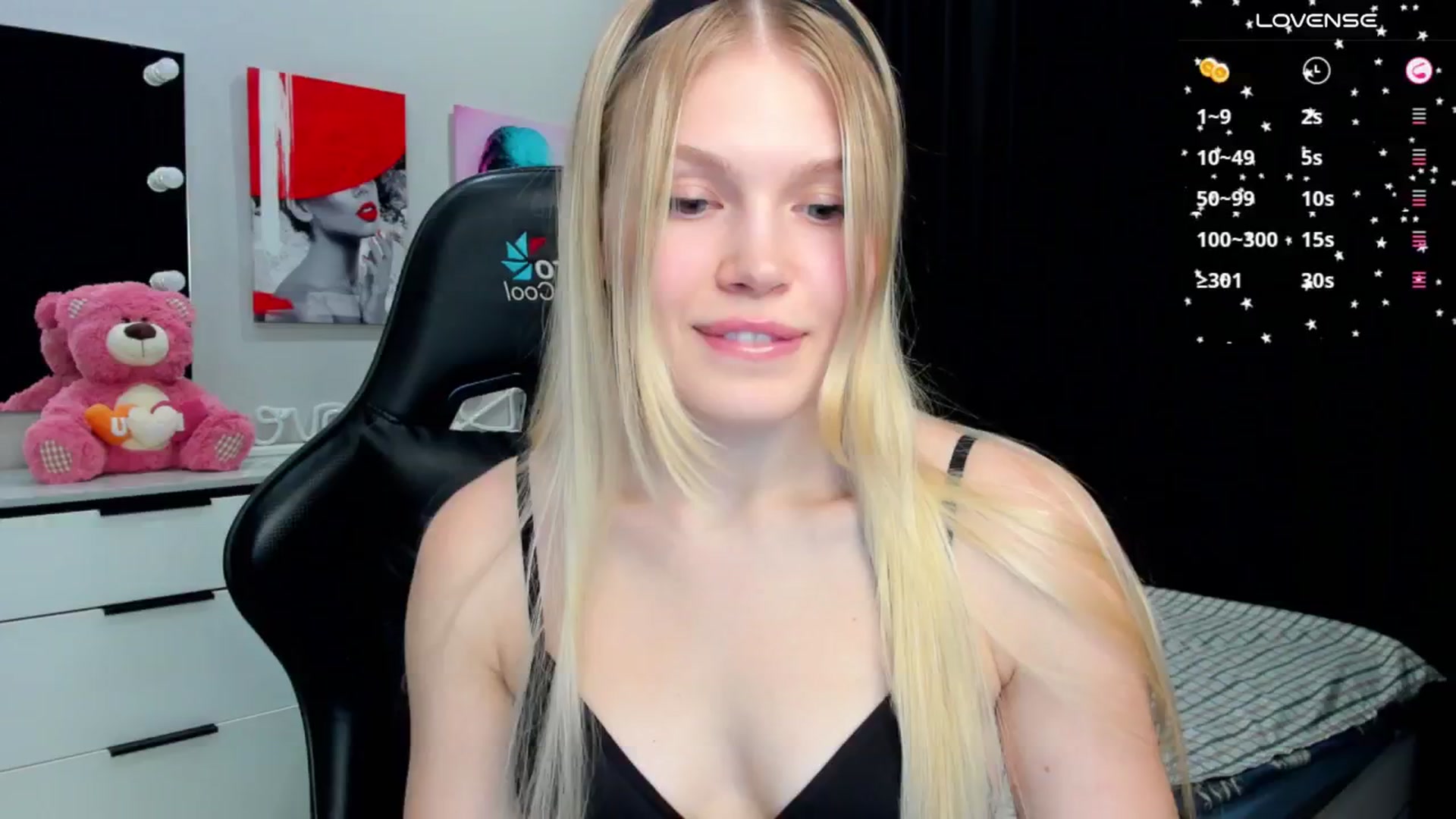 Gallery image thumbnail from Effie_Cute's myfreecams stream on, 05/14/2025, 15:36 image 18 of 20