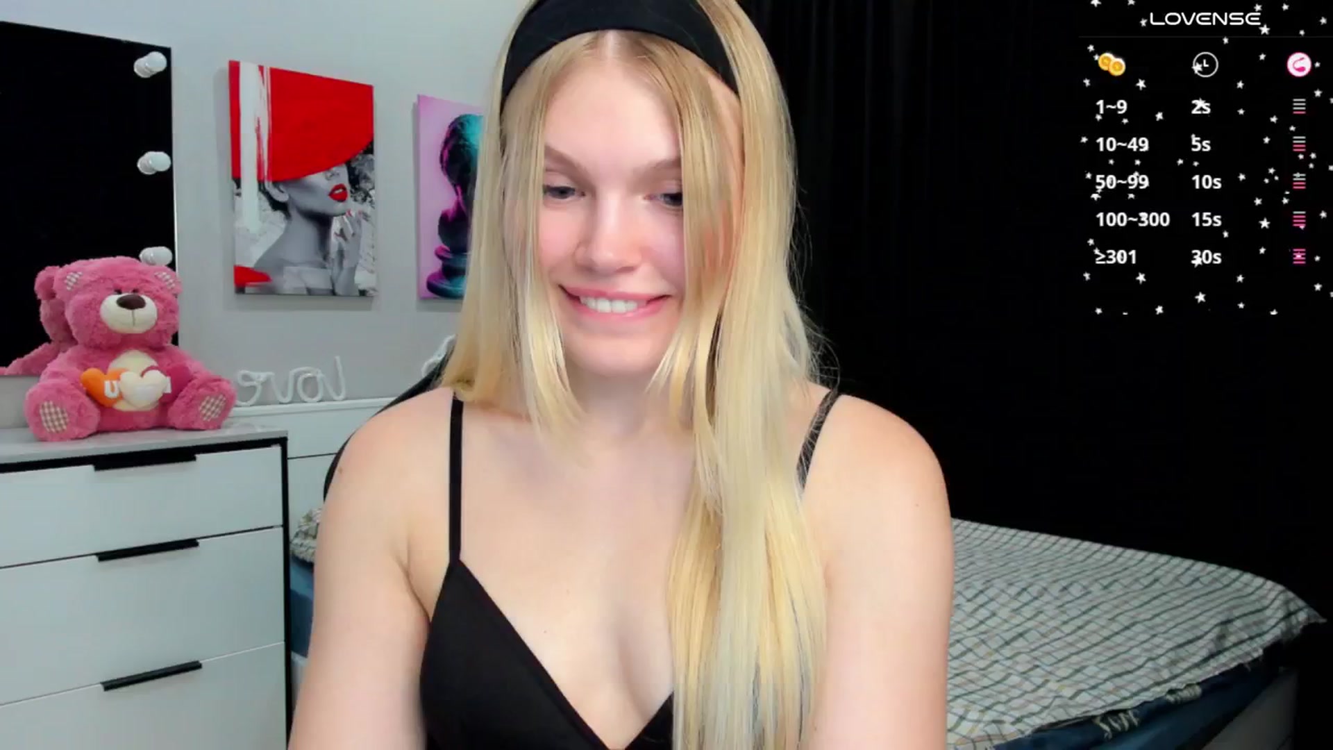 Gallery image thumbnail from Effie_Cute's myfreecams stream on, 05/14/2025, 16:44 image 6 of 20