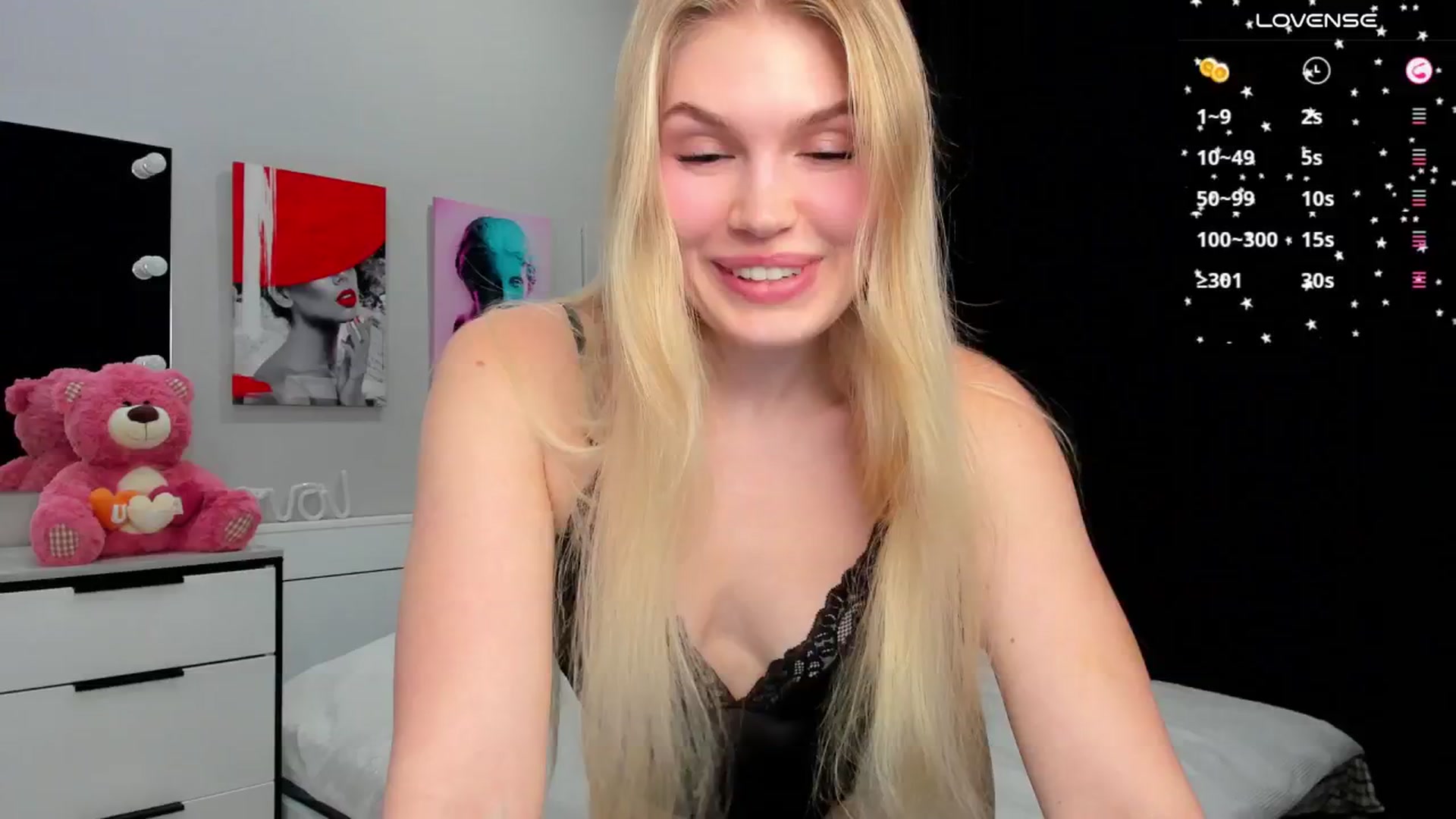 Gallery image thumbnail from Effie_Cute's myfreecams stream on, 05/19/2025, 16:54 image 7 of 20