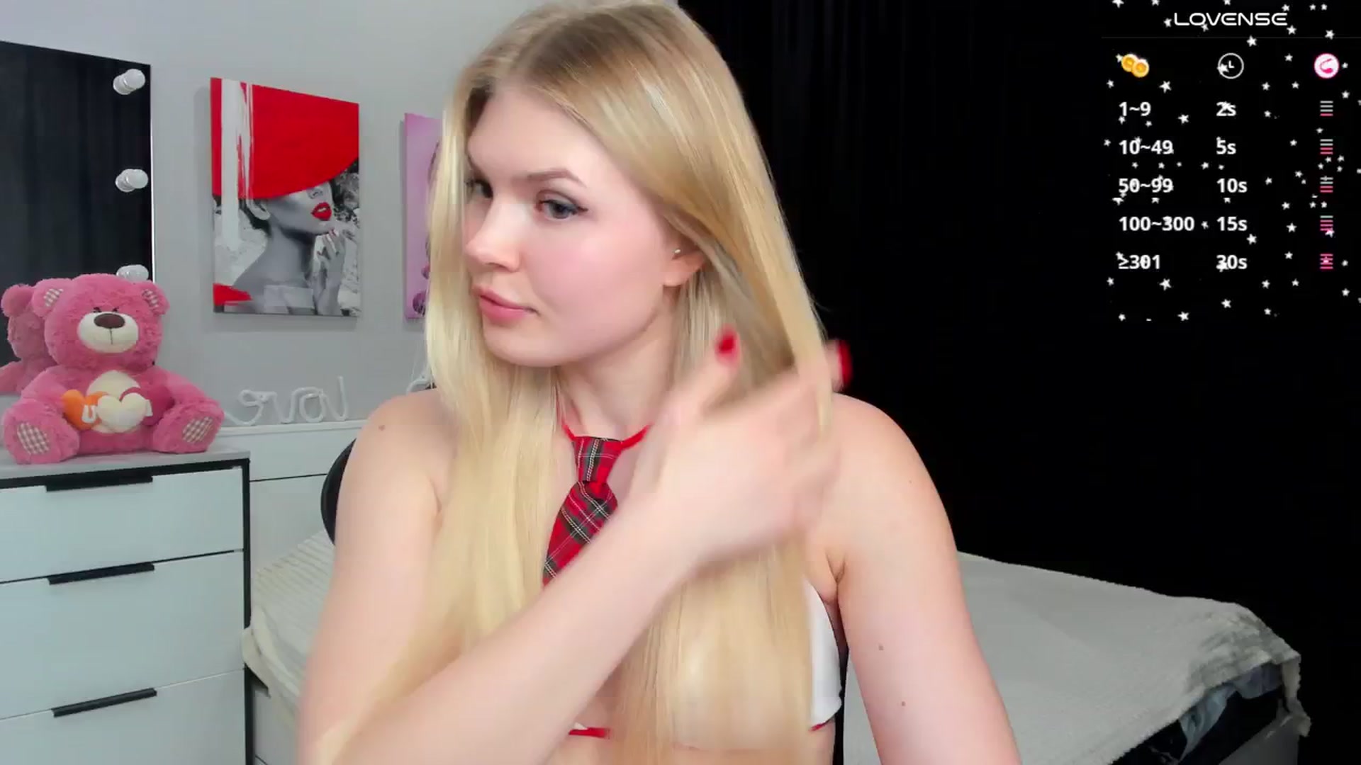Gallery image thumbnail from Effie_Cute's myfreecams stream on, 05/25/2025, 13:33 image 2 of 20