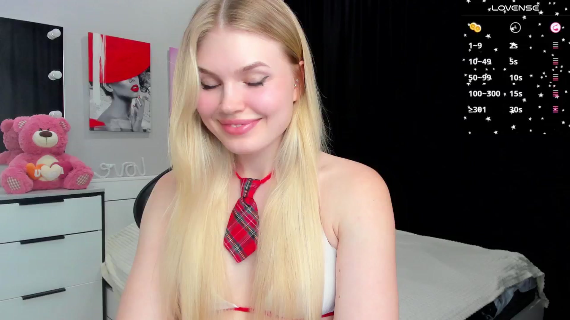 Gallery image thumbnail from Effie_Cute's myfreecams stream on, 05/25/2025, 13:33 image 1 of 20