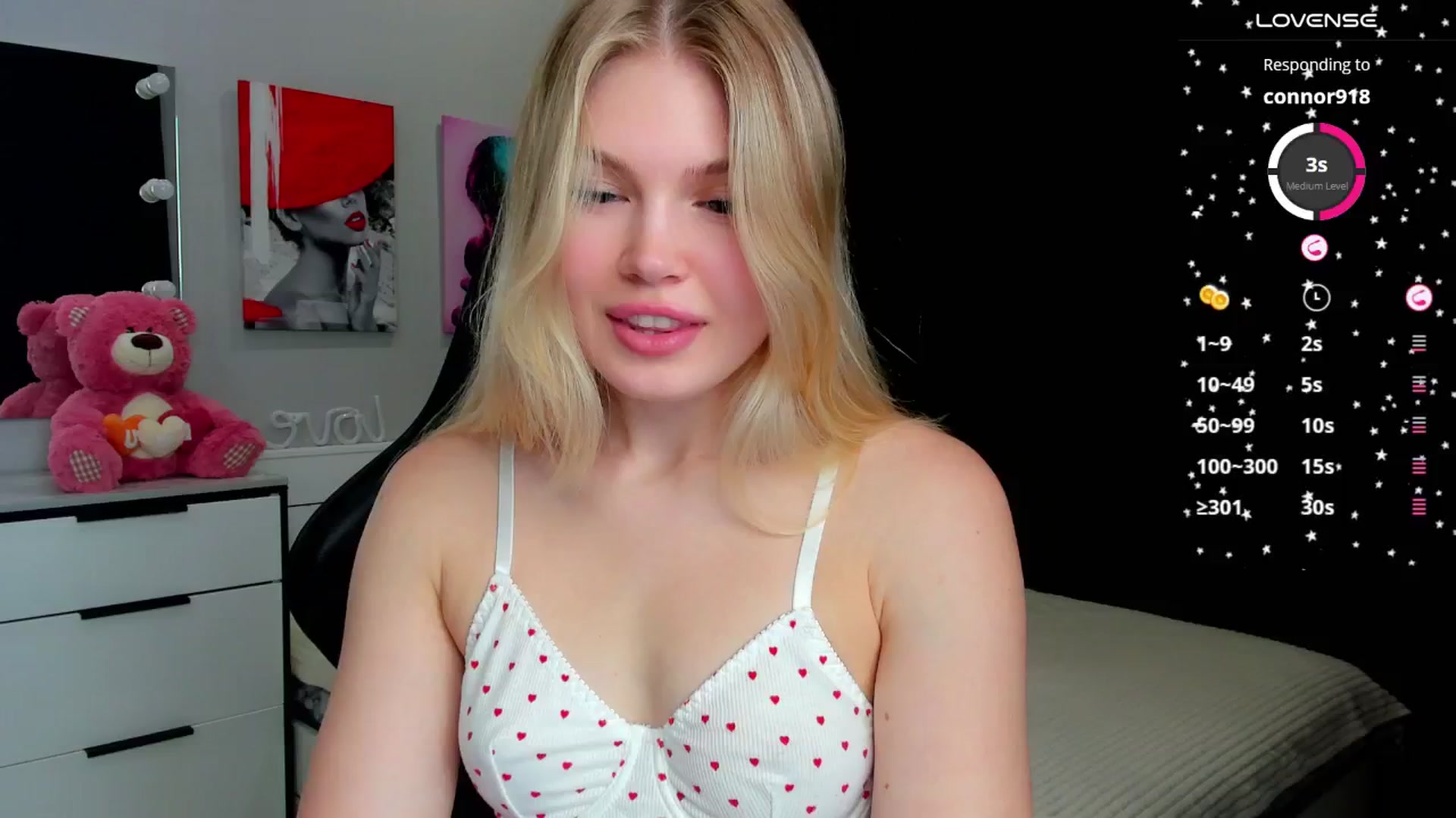 Gallery image thumbnail from Effie_Cute's myfreecams stream on, 05/26/2025, 05:35 image 4 of 20