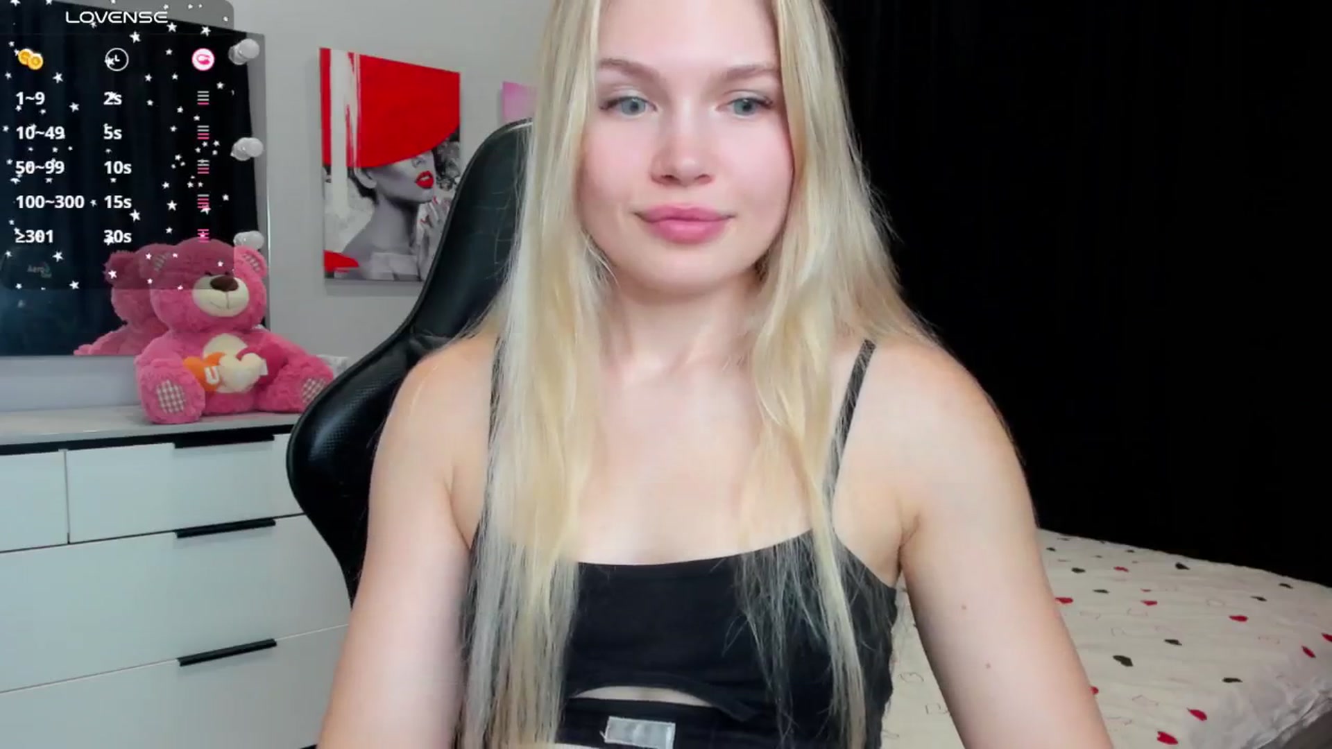 Gallery image thumbnail from Effie_Cute's myfreecams stream on, 08/15/2025, 17:00 image 9 of 20