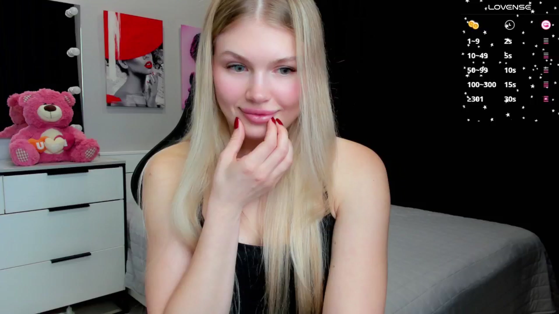 Gallery image thumbnail from Effie_Cute's myfreecams stream on, 09/15/2025, 06:23 image 12 of 20