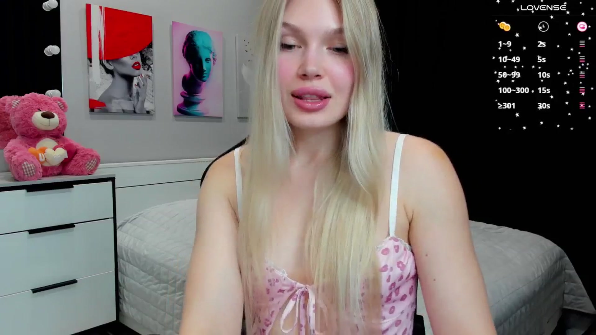 Gallery image thumbnail from Effie_Cute's myfreecams stream on, 09/29/2025, 12:09 image 8 of 20