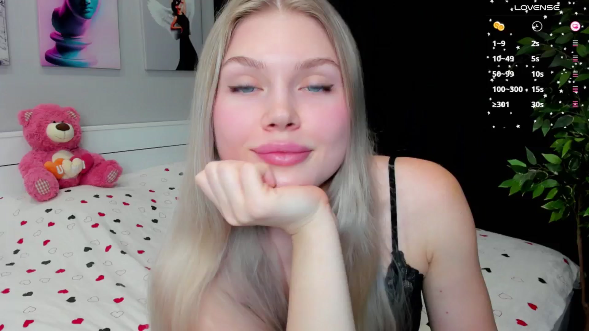 Gallery image thumbnail from Effie_Cute's myfreecams stream on, 11/08/2025, 09:12 image 8 of 20