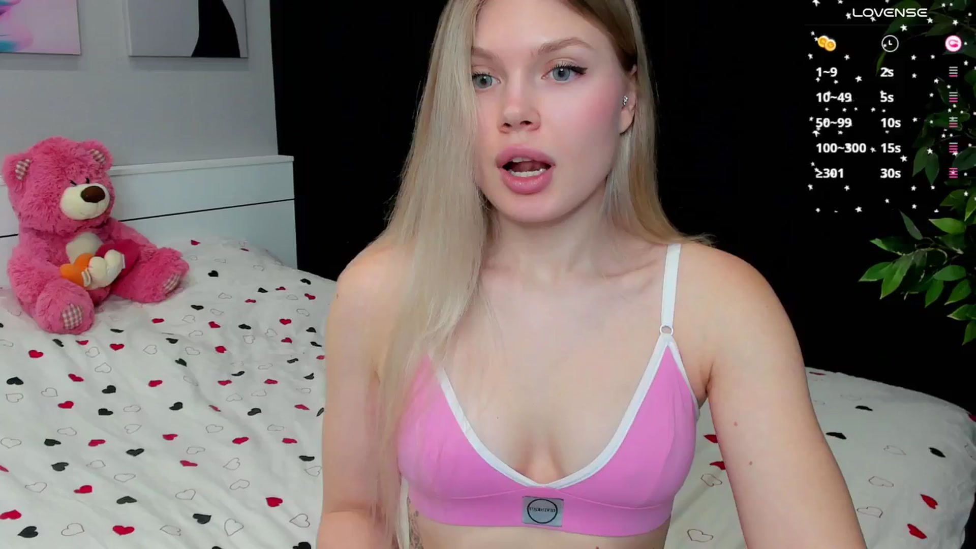 Gallery image thumbnail from Effie_Cute's myfreecams stream on, 11/13/2025, 06:52 image 10 of 20