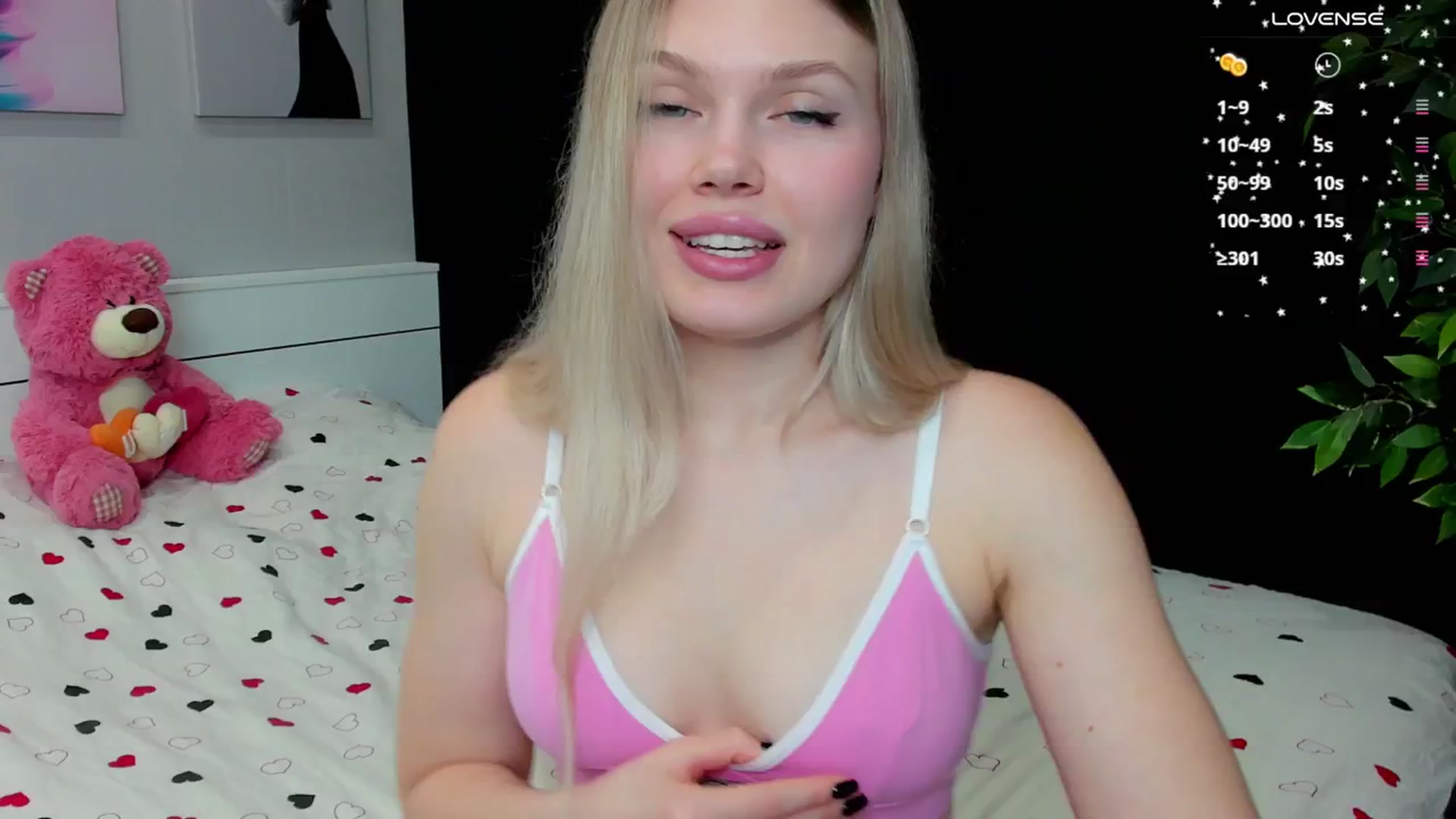 Gallery image thumbnail from Effie_Cute's myfreecams stream on, 11/13/2025, 06:52 image 1 of 20