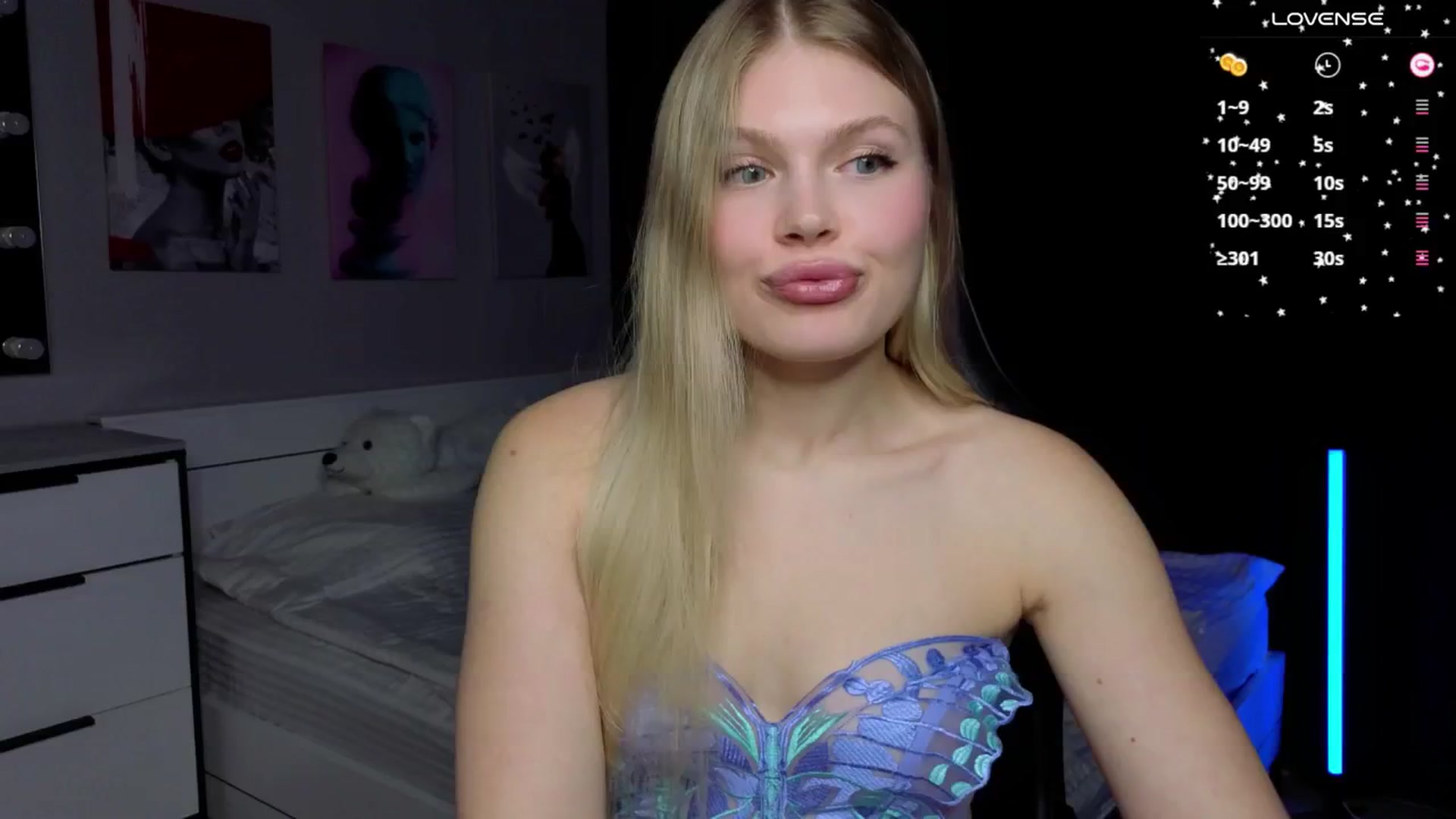 Gallery image thumbnail from Effie_Cute's myfreecams stream on, 11/28/2025, 10:40 image 4 of 20