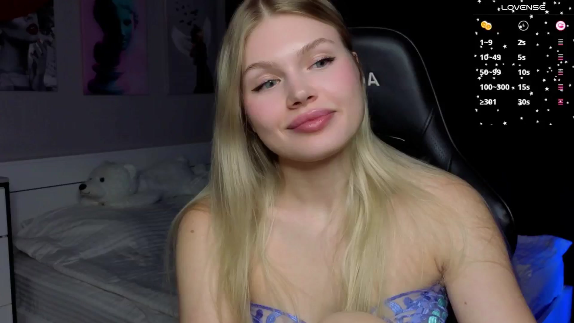 Gallery image thumbnail from Effie_Cute's myfreecams stream on, 11/28/2025, 10:40 image 12 of 20