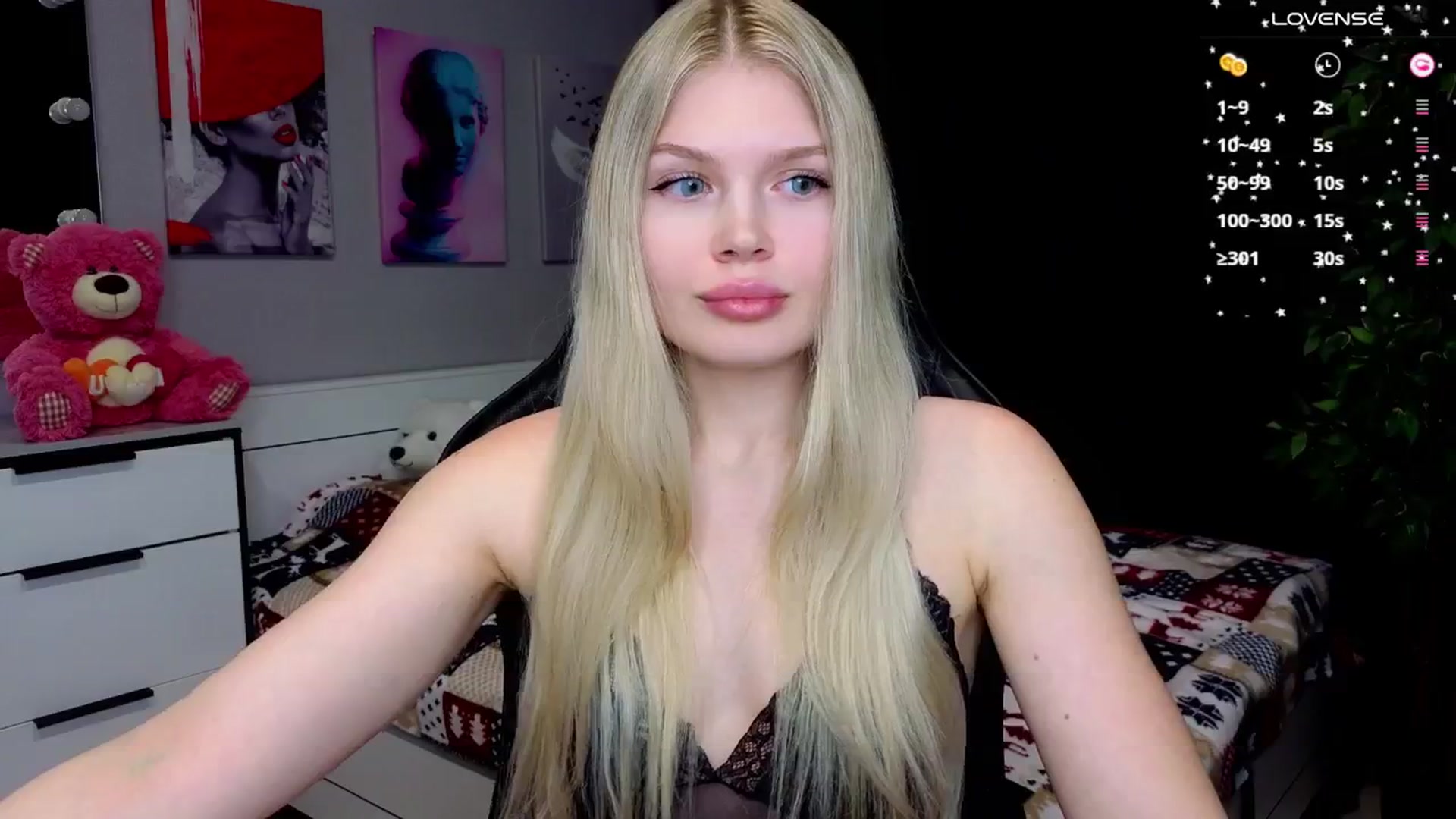 Gallery image thumbnail from Effie_Cute's myfreecams stream on, 01/06/2026, 15:36 image 3 of 20