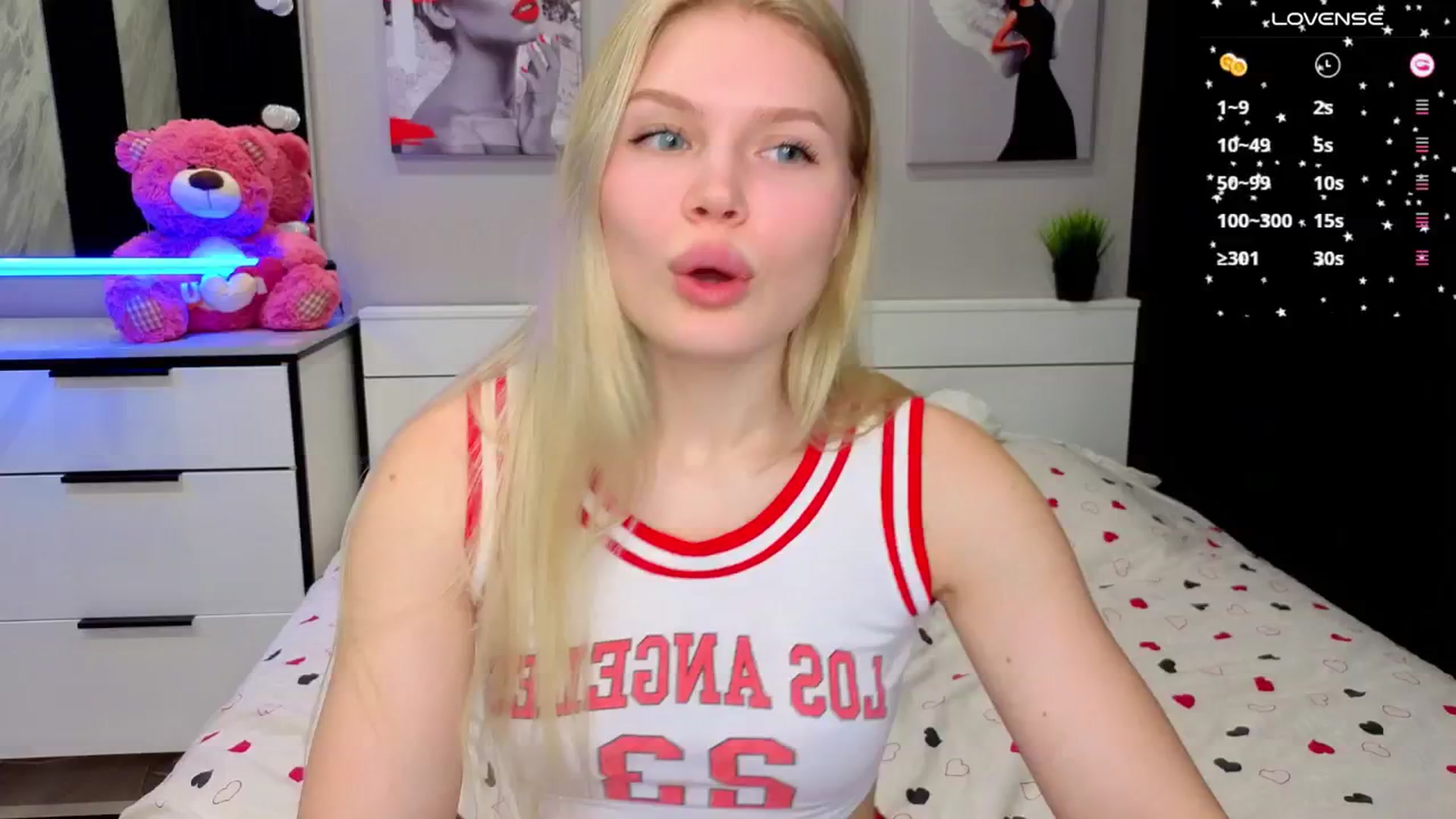 Gallery image thumbnail from Effie_Cute's myfreecams stream on, 01/11/2026, 16:07 image 3 of 20
