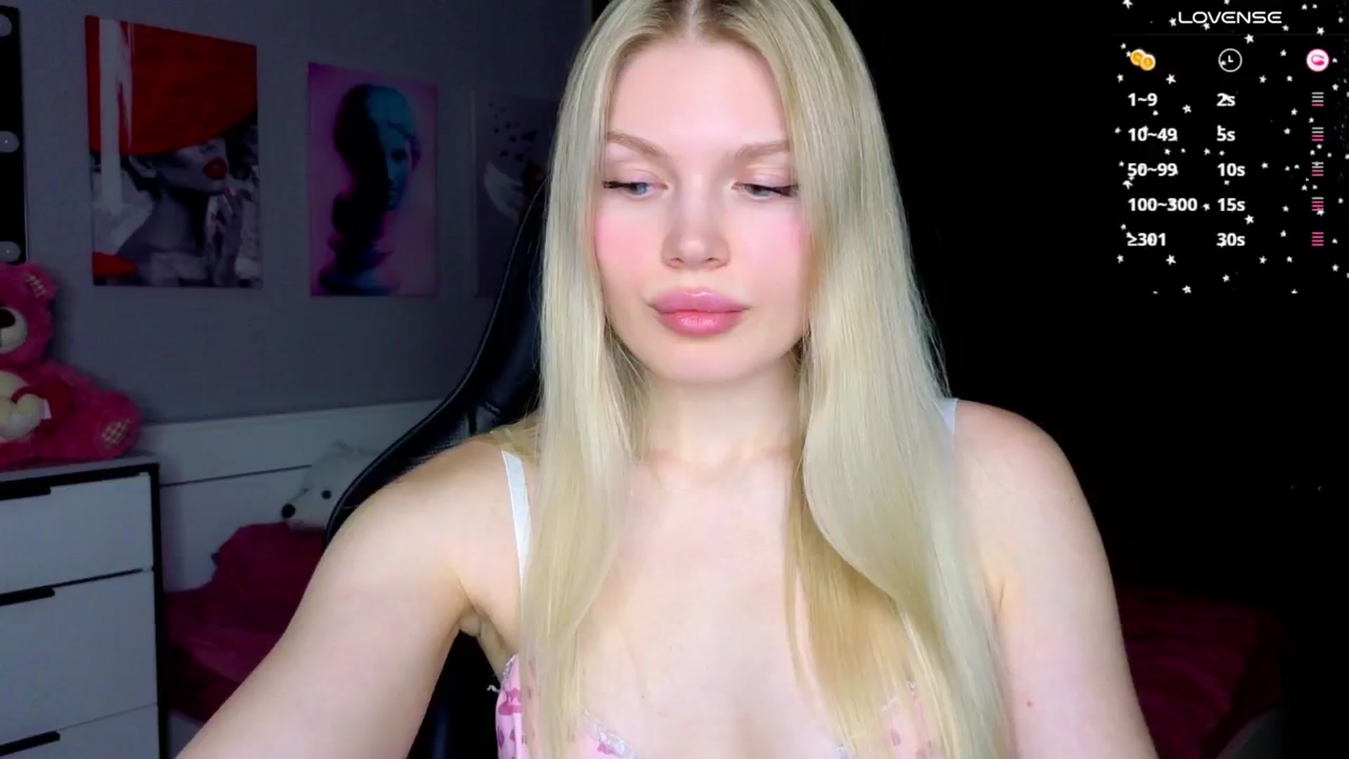 Gallery image thumbnail from Effie_Cute's myfreecams stream on, 02/03/2026, 10:07 image 12 of 20