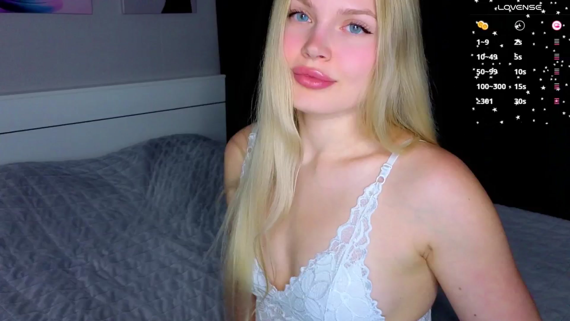 Gallery image thumbnail from Effie_Cute's myfreecams stream on, 03/11/2026, 15:16 image 3 of 20