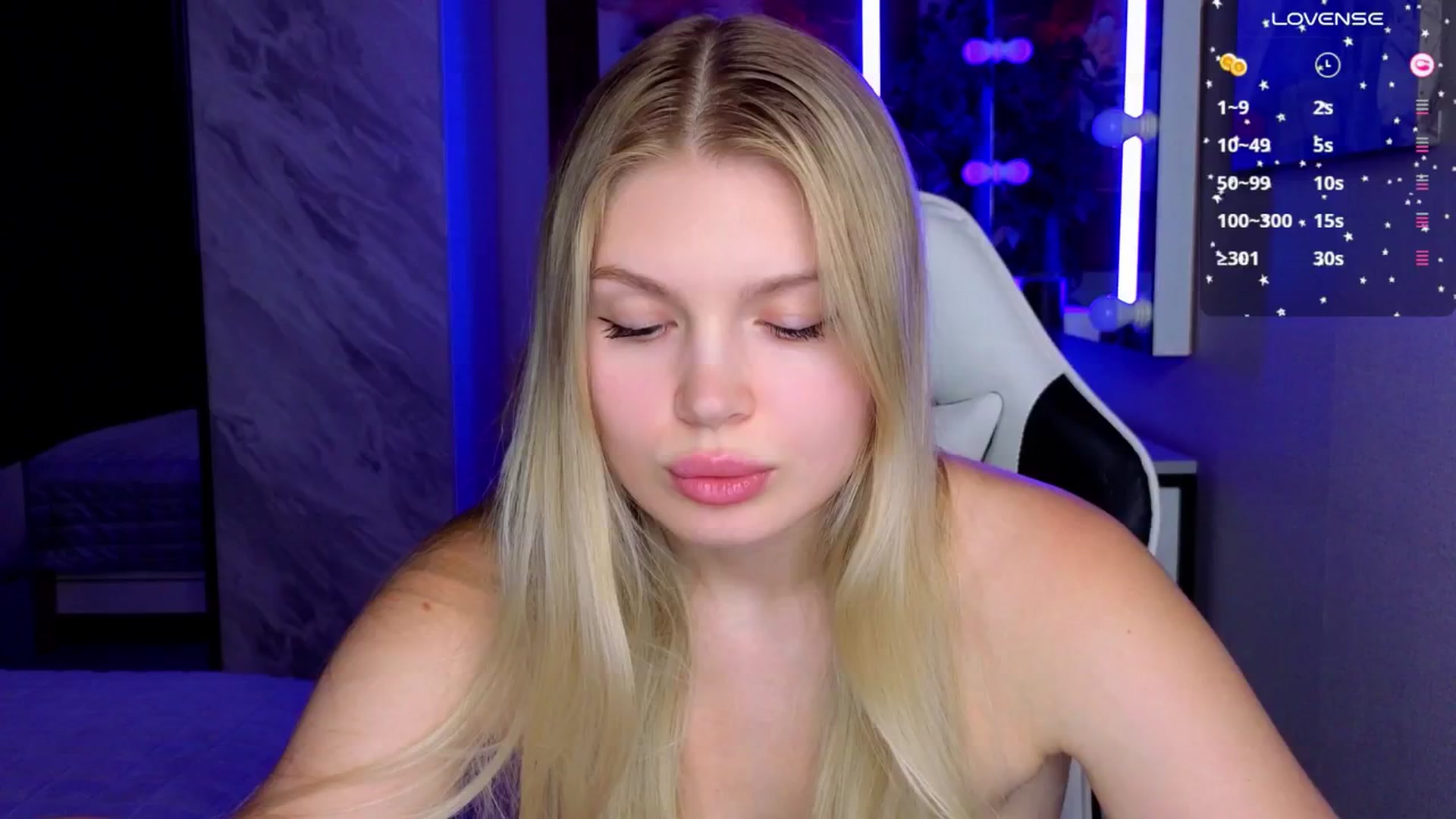 Gallery image thumbnail from Effie_Cute's myfreecams stream on, 03/26/2026, 08:22 image 10 of 20