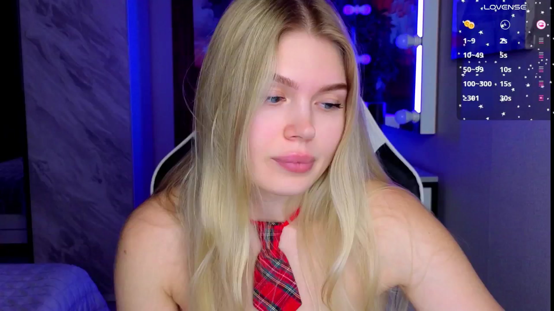 Gallery image thumbnail from Effie_Cute's myfreecams stream on, 03/27/2026, 12:40 image 12 of 20
