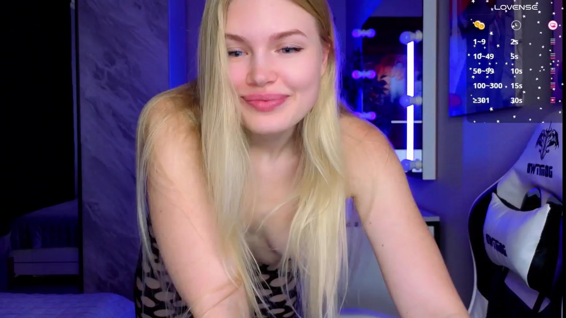 Gallery image thumbnail from Effie_Cute's myfreecams stream on, 03/31/2026, 05:29 image 2 of 20