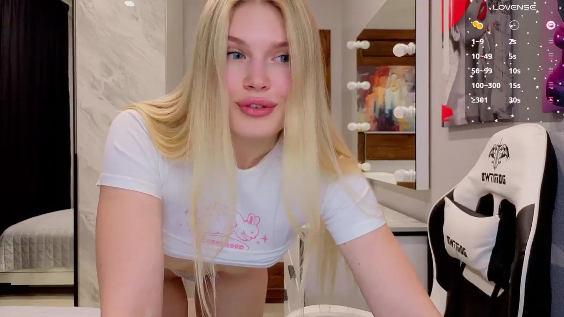 Gallery image thumbnail from Effie_Cute's myfreecams stream on, 04/04/2026, 13:06 image 2 of 20