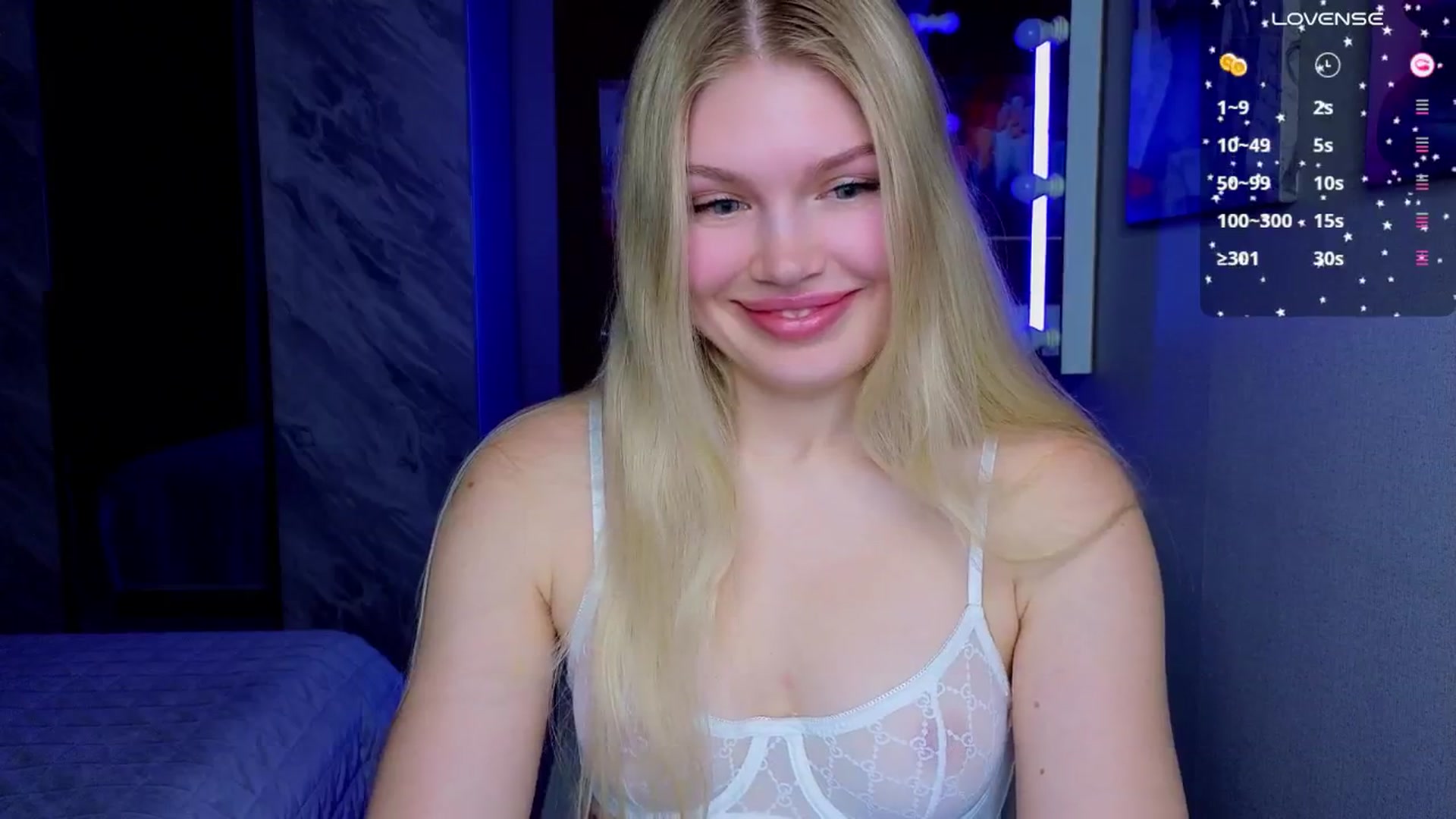 Gallery image thumbnail from Effie_Cute's myfreecams stream on, 04/17/2026, 12:12 image 16 of 20