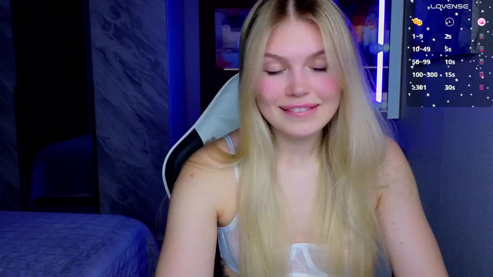 Gallery image thumbnail from Effie_Cute's myfreecams stream on, 04/18/2026, 15:05 image 10 of 20