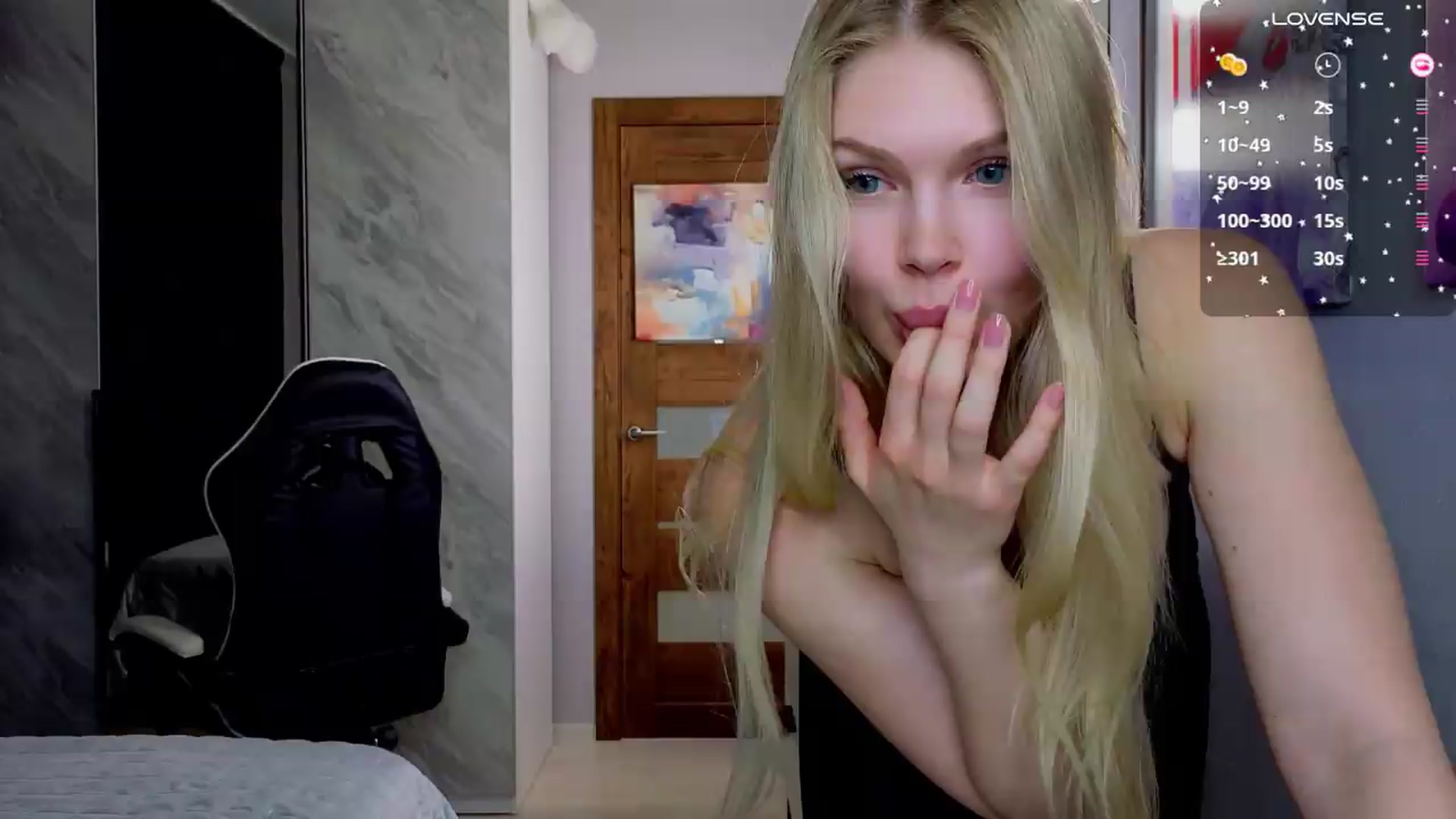Gallery image thumbnail from Effie_Cute's myfreecams stream on, 05/12/2026, 16:51 image 10 of 20