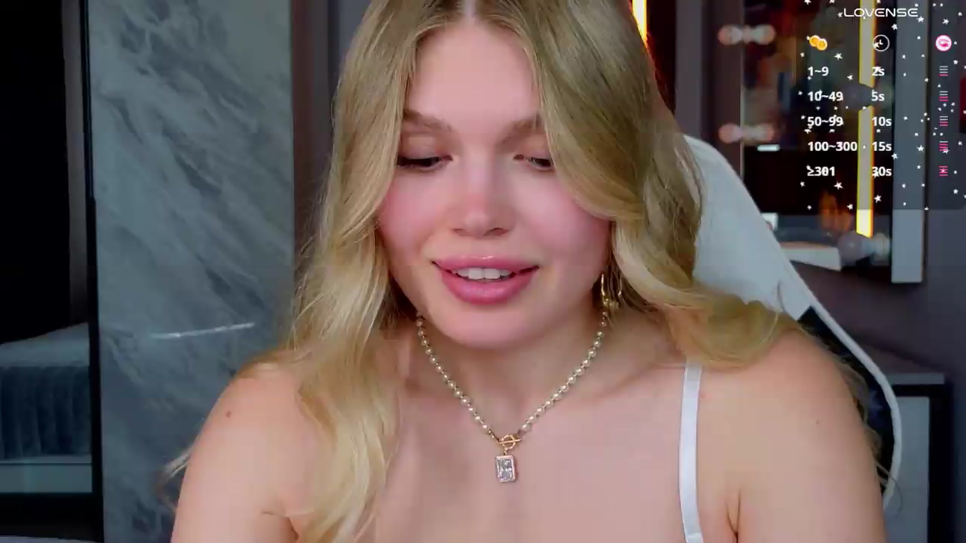 Gallery image thumbnail from Effie_Cute's myfreecams stream on, 05/19/2026, 10:11 image 12 of 20
