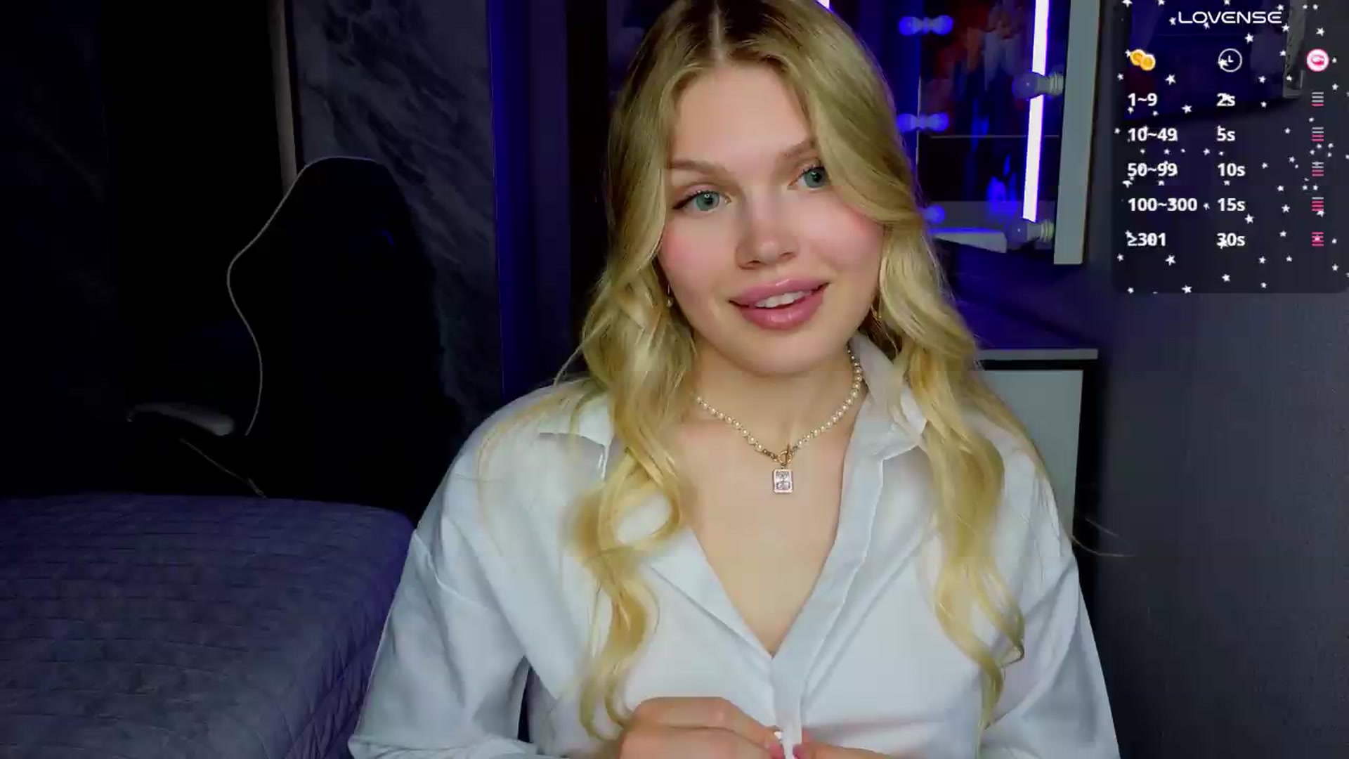 Gallery image thumbnail from Effie_Cute's myfreecams stream on, 05/19/2026, 11:33 image 2 of 20