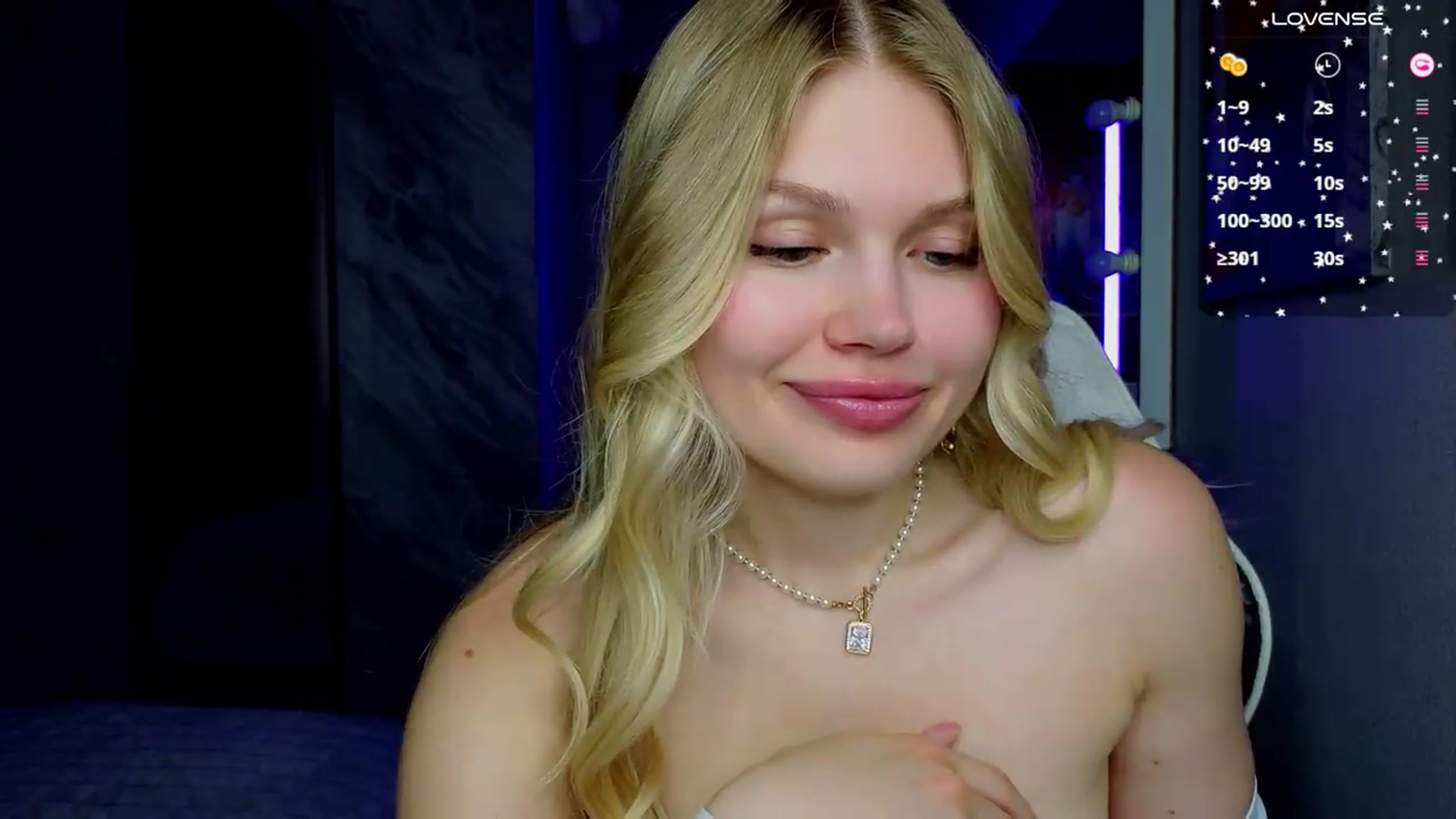 Gallery image thumbnail from Effie_Cute's myfreecams stream on, 05/19/2026, 11:33 image 18 of 20