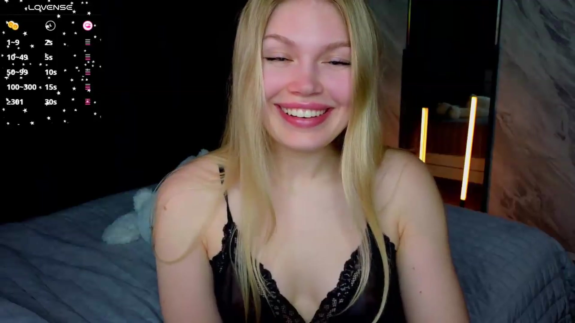 Gallery image thumbnail from Effie_Cute's myfreecams stream on, 05/31/2026, 14:30 image 13 of 20