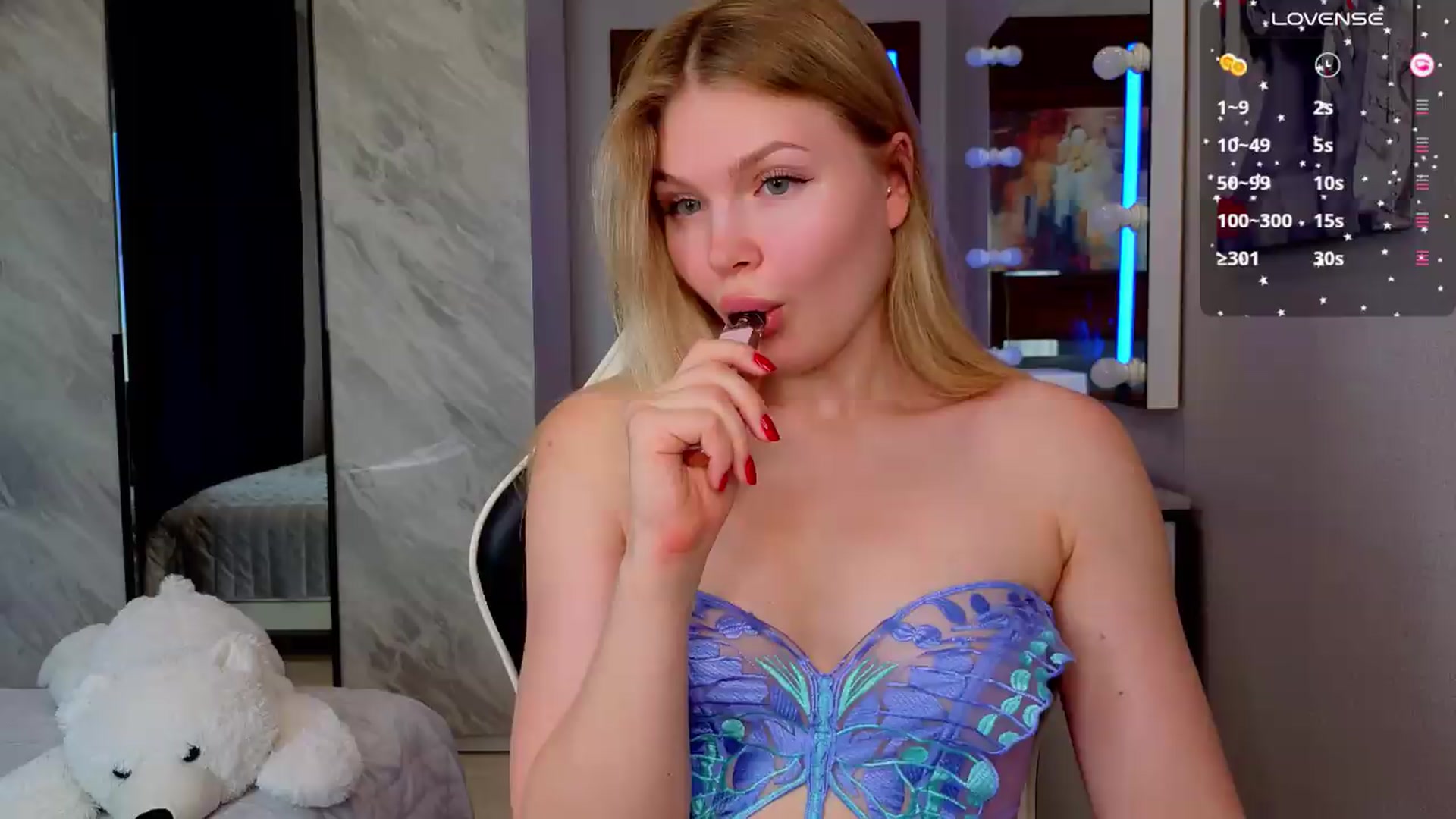 Gallery image thumbnail from Effie_Cute's myfreecams stream on, 06/15/2026, 10:26 image 4 of 20