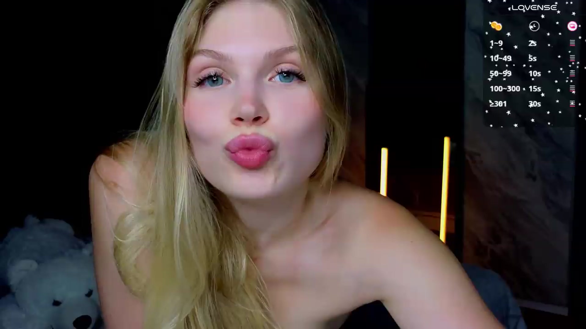 Gallery image thumbnail from Effie_Cute's myfreecams stream on, 07/06/2026, 12:22 image 6 of 20