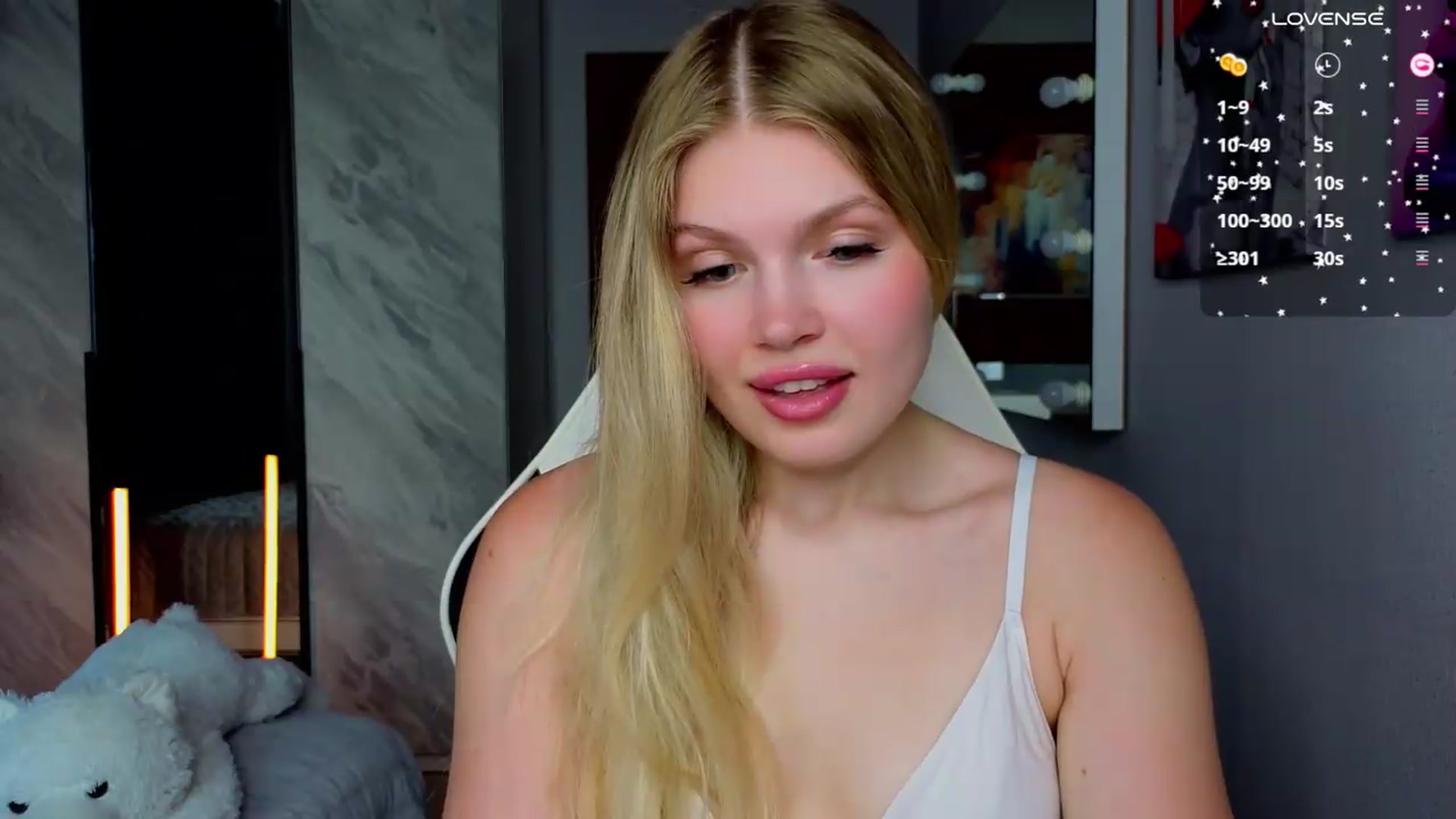 Gallery image thumbnail from Effie_Cute's myfreecams stream on, 07/07/2026, 07:48 image 18 of 20