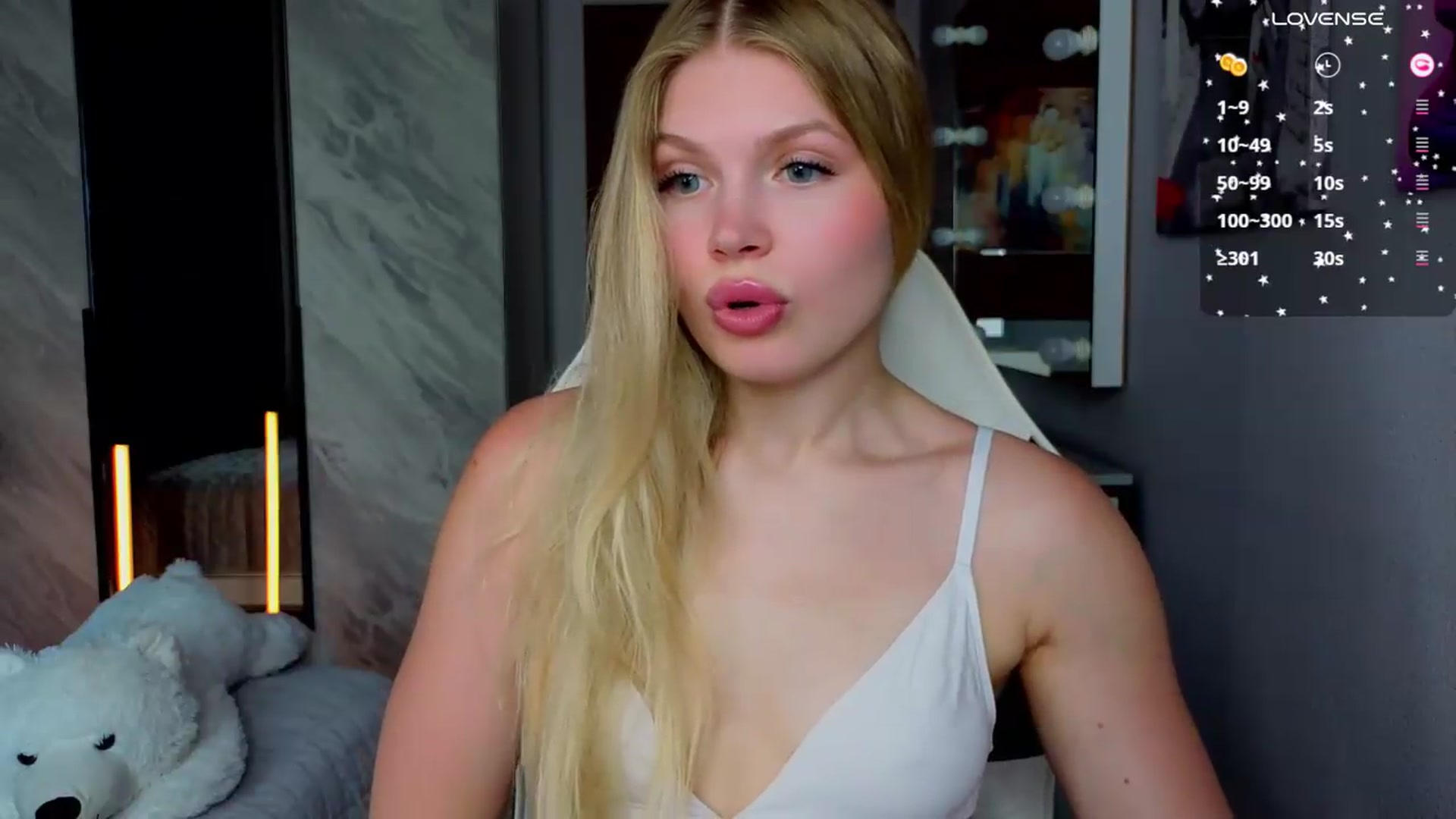 Gallery image thumbnail from Effie_Cute's myfreecams stream on, 07/07/2026, 07:48 image 19 of 20
