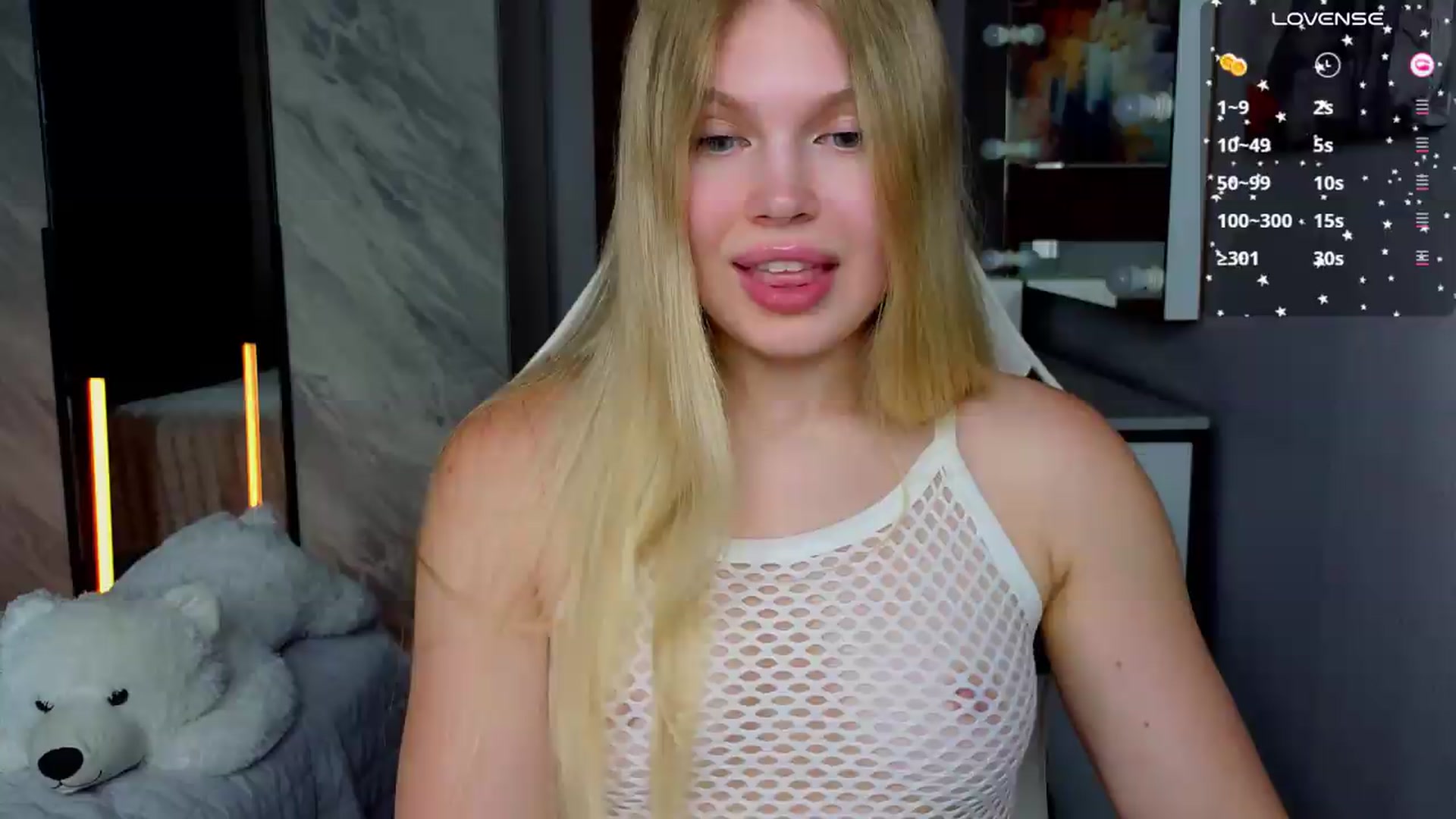 Gallery image thumbnail from Effie_Cute's myfreecams stream on, 07/16/2026, 09:32 image 11 of 20