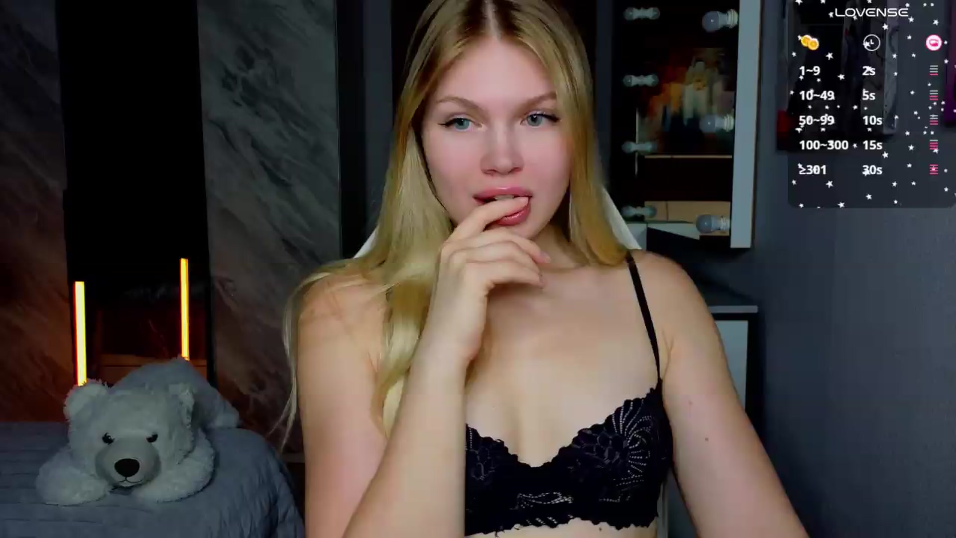 Gallery image thumbnail from Effie_Cute's myfreecams stream on, 07/20/2026, 13:49 image 12 of 20