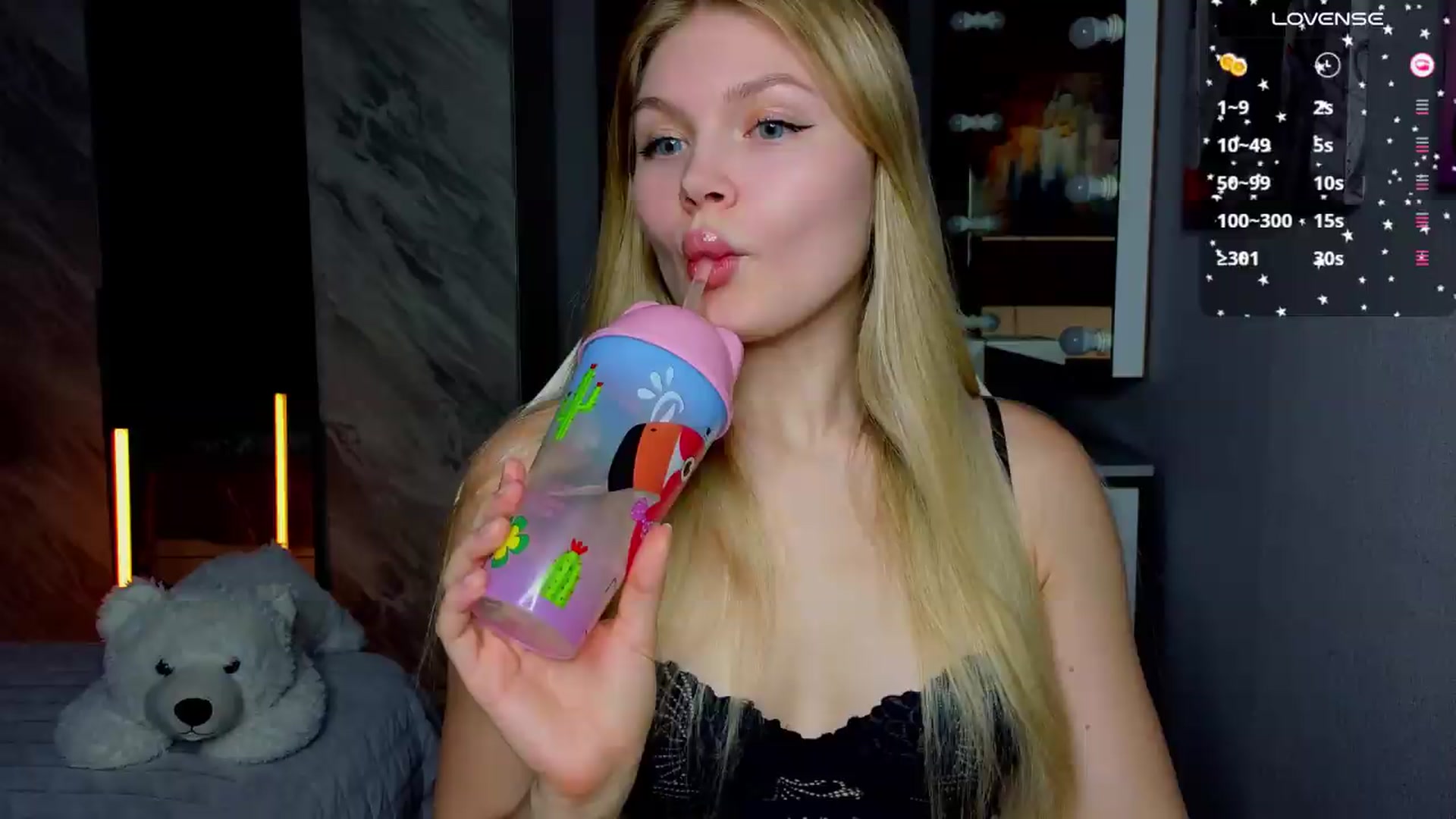 Gallery image thumbnail from Effie_Cute's myfreecams stream on, 07/20/2026, 13:49 image 15 of 20