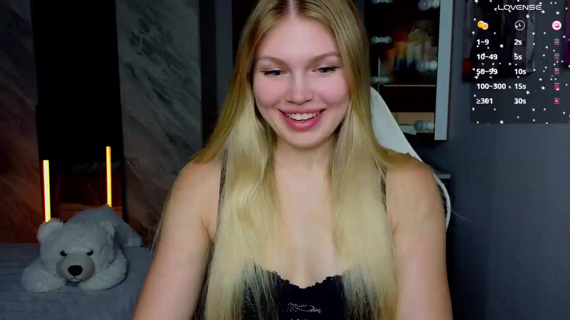 Gallery image thumbnail from Effie_Cute's myfreecams stream on, 07/20/2026, 14:25 image 13 of 20