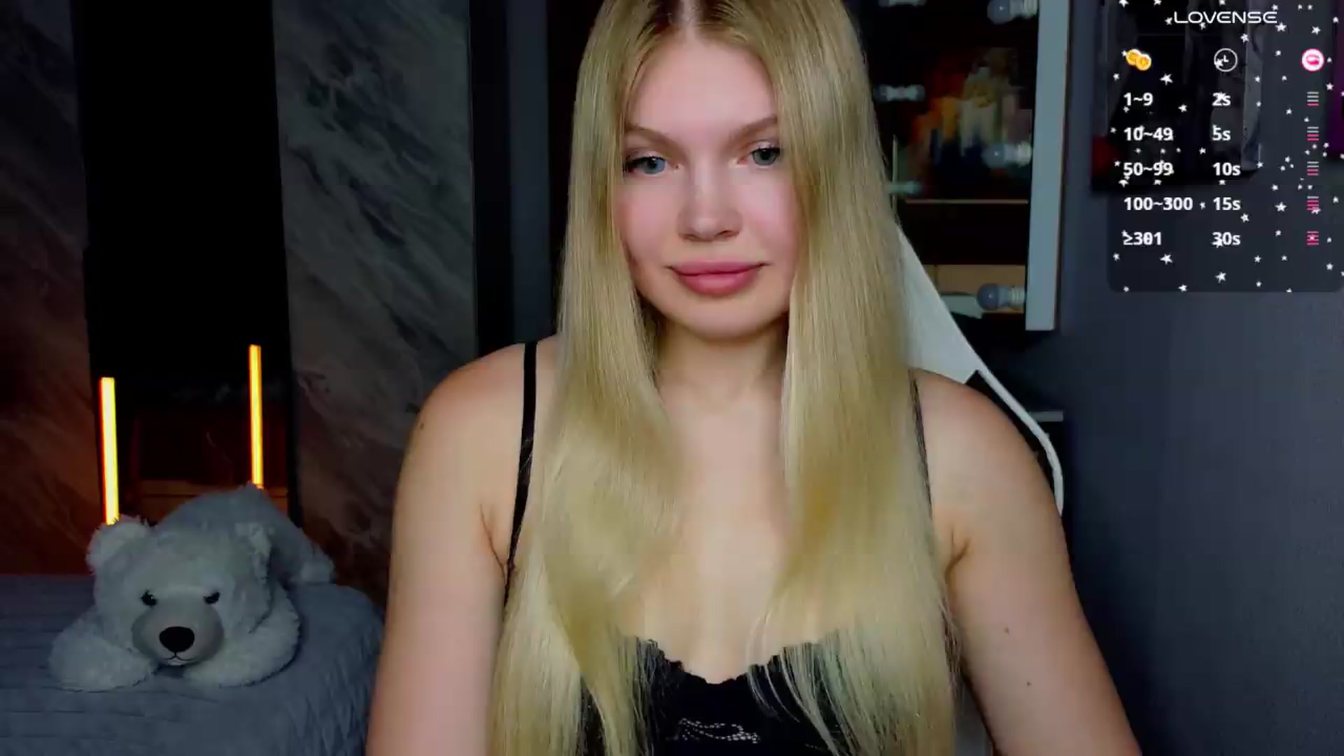 Gallery image thumbnail from Effie_Cute's myfreecams stream on, 07/20/2026, 14:25 image 12 of 20