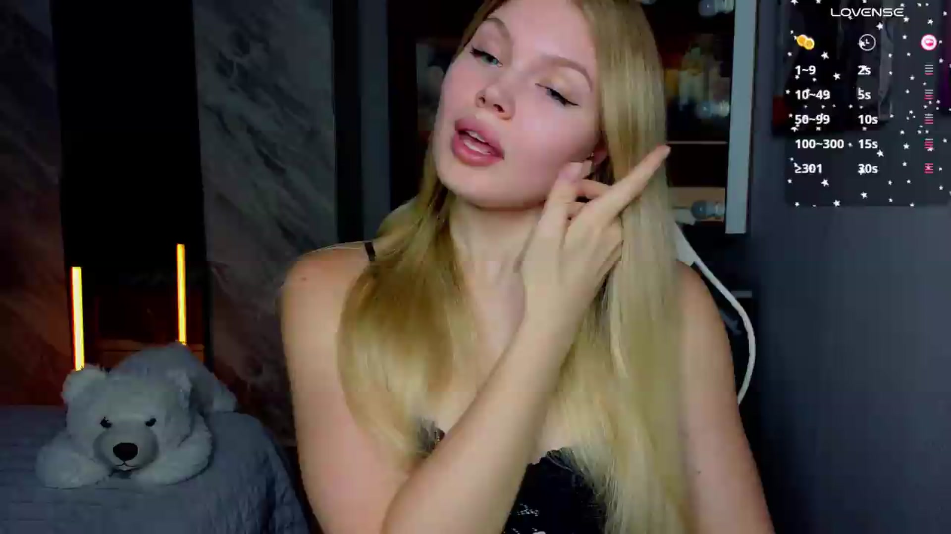 Gallery image thumbnail from Effie_Cute's myfreecams stream on, 07/20/2026, 14:25 image 17 of 20