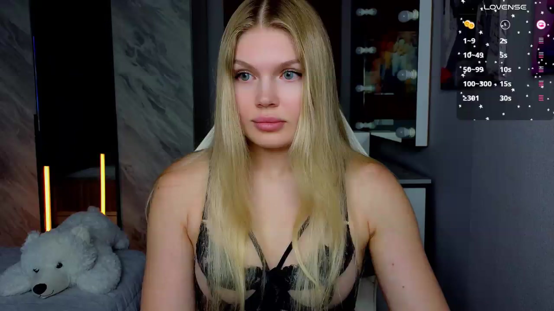 Gallery image thumbnail from Effie_Cute's myfreecams stream on, 07/26/2026, 09:36 image 1 of 20