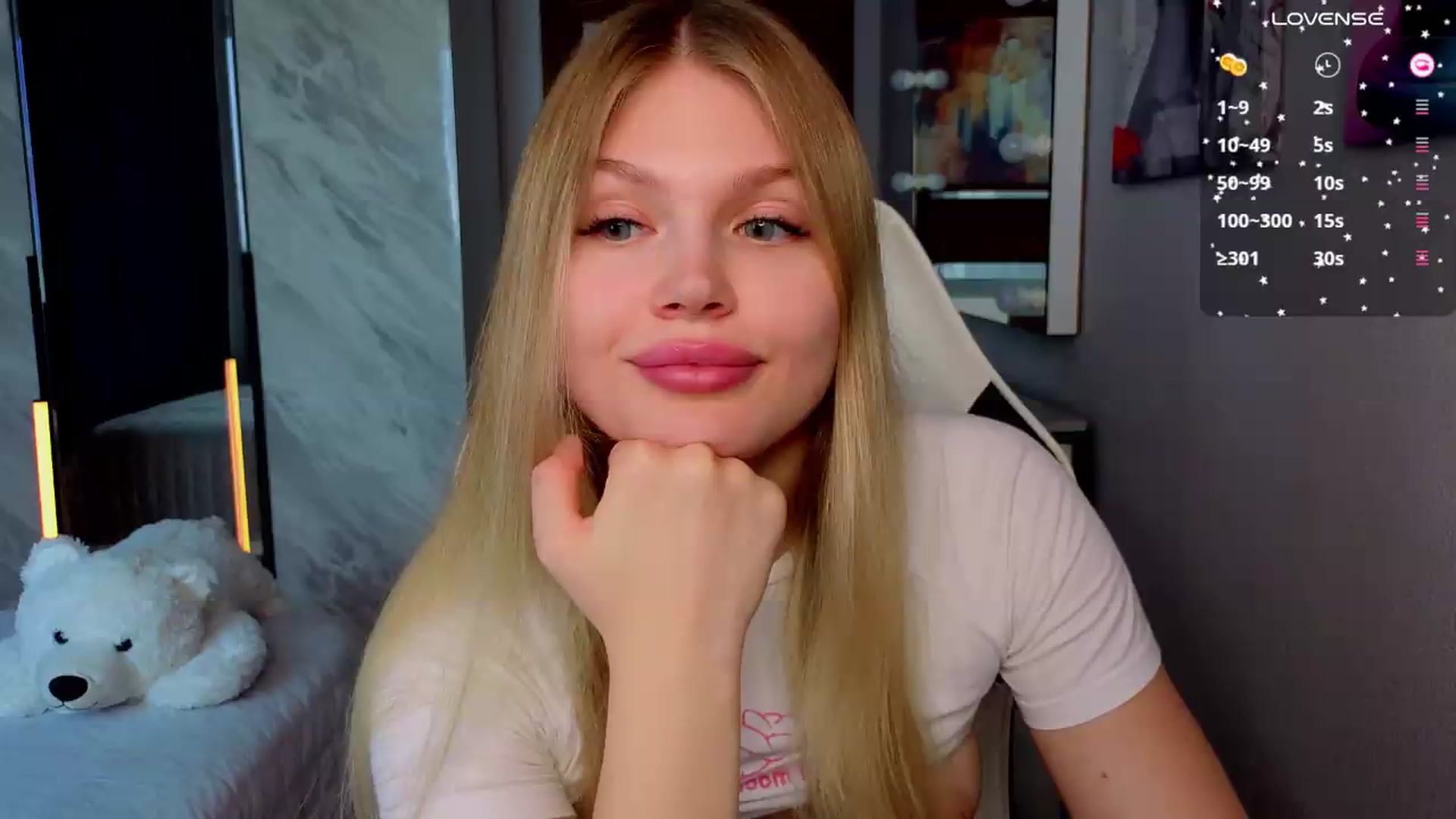 Gallery image thumbnail from Effie_Cute's myfreecams stream on, 08/04/2026, 06:21 image 2 of 20
